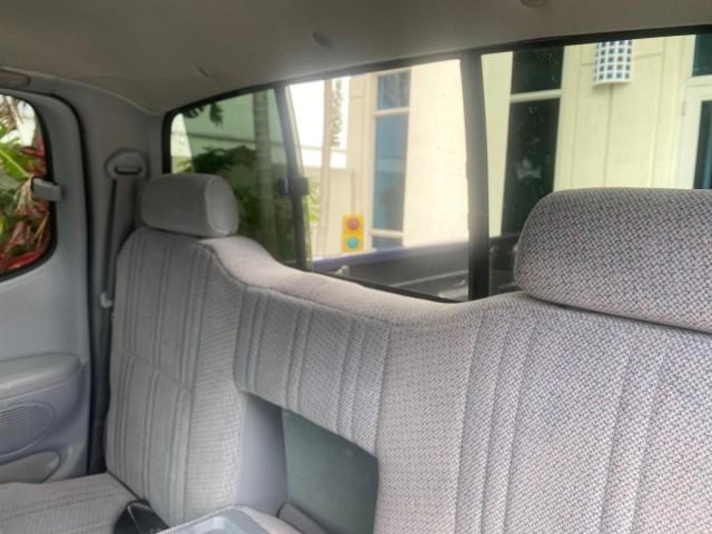 2000 Stellar Blue Pearl /Gray Toyota Tundra V8 SR5 FLORIDA LIKE NEW (5TBRT3410YS) with an 4.7L DOHC EFI 32-Valve V8 i-Force Engine engine, Automatic transmission, located at 4701 North Dixie Hwy, Pompano Beach, FL, 33064, (954) 422-2889, 26.240938, -80.123474 - OUR WEBPAGE FLORIDACARS1.COM HAS OVER 100 PHOTOS AND FREE CARFAX LINK 2000 TOYOTA TUNDRA SR5 VIN: 5TBRT3410YS002335 5 T B R T 3 4 1 0 Y S 0 0 2 3 3 5 4 DOOR EXTENDED CAB PICKUP 4.7L V8 F DOHC 32V GASOLINE REAR WHEEL DRIVE Highlighted Features Bed Liner Cloth Seats ABS Brakes Automatic Transmission P - Photo#64