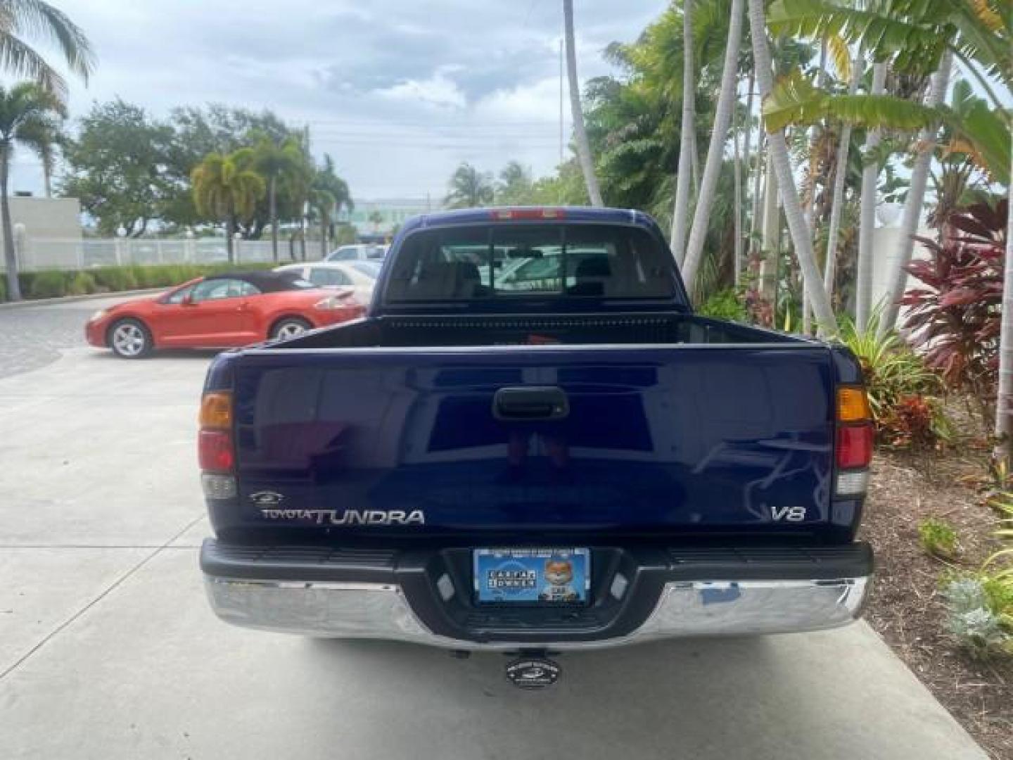 2000 Stellar Blue Pearl /Gray Toyota Tundra V8 SR5 FLORIDA LIKE NEW (5TBRT3410YS) with an 4.7L DOHC EFI 32-Valve V8 i-Force Engine engine, Automatic transmission, located at 4701 North Dixie Hwy, Pompano Beach, FL, 33064, (954) 422-2889, 26.240938, -80.123474 - OUR WEBPAGE FLORIDACARS1.COM HAS OVER 100 PHOTOS AND FREE CARFAX LINK 2000 TOYOTA TUNDRA SR5 VIN: 5TBRT3410YS002335 5 T B R T 3 4 1 0 Y S 0 0 2 3 3 5 4 DOOR EXTENDED CAB PICKUP 4.7L V8 F DOHC 32V GASOLINE REAR WHEEL DRIVE Highlighted Features Bed Liner Cloth Seats ABS Brakes Automatic Transmission P - Photo#78