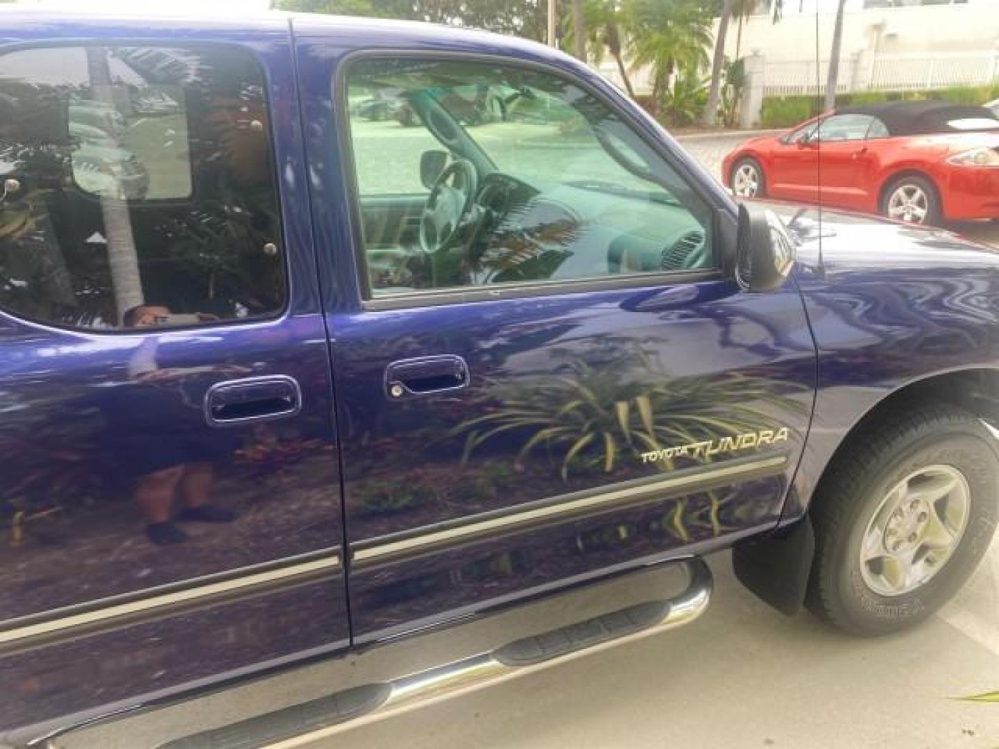 2000 Stellar Blue Pearl /Gray Toyota Tundra V8 SR5 FLORIDA LIKE NEW (5TBRT3410YS) with an 4.7L DOHC EFI 32-Valve V8 i-Force Engine engine, Automatic transmission, located at 4701 North Dixie Hwy, Pompano Beach, FL, 33064, (954) 422-2889, 26.240938, -80.123474 - OUR WEBPAGE FLORIDACARS1.COM HAS OVER 100 PHOTOS AND FREE CARFAX LINK 2000 TOYOTA TUNDRA SR5 VIN: 5TBRT3410YS002335 5 T B R T 3 4 1 0 Y S 0 0 2 3 3 5 4 DOOR EXTENDED CAB PICKUP 4.7L V8 F DOHC 32V GASOLINE REAR WHEEL DRIVE Highlighted Features Bed Liner Cloth Seats ABS Brakes Automatic Transmission P - Photo#90