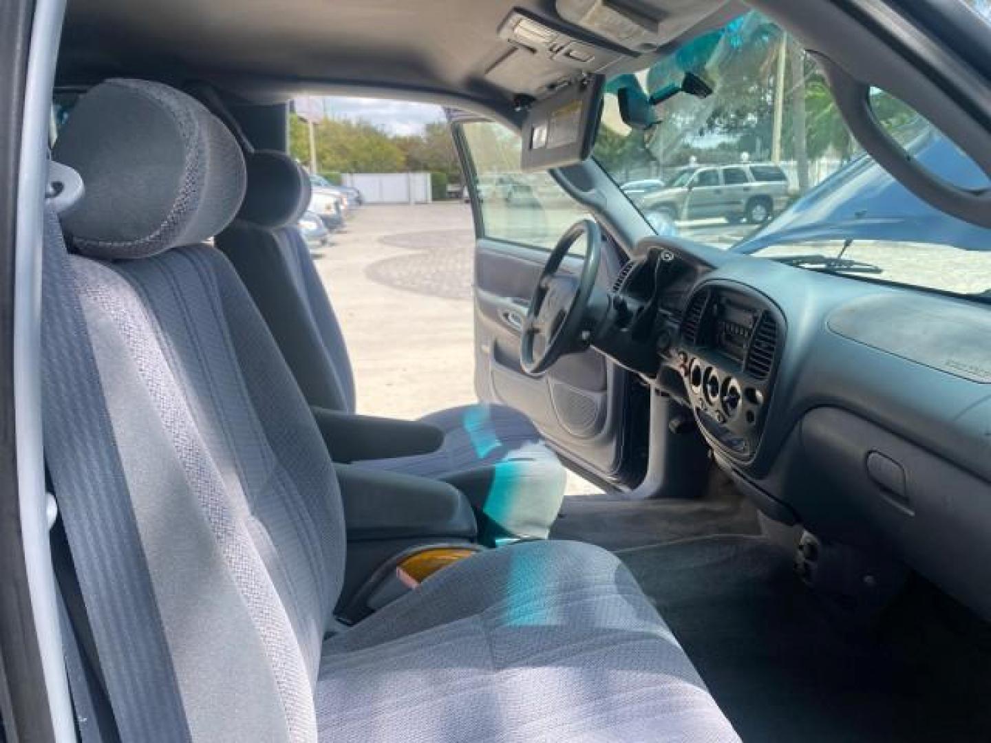 2000 Stellar Blue Pearl /Gray Toyota Tundra V 8 SR5 FLORIDA LIKE NEW (5TBRT3410YS) with an 4.7L DOHC EFI 32-Valve V8 i-Force Engine engine, Automatic transmission, located at 4701 North Dixie Hwy, Pompano Beach, FL, 33064, (954) 422-2889, 26.240938, -80.123474 - OUR WEBPAGE FLORIDACARS1.COM HAS OVER 100 PHOTOS AND FREE CARFAX LINK 2000 TOYOTA TUNDRA SR5 VIN: 5TBRT3410YS002335 5 T B R T 3 4 1 0 Y S 0 0 2 3 3 5 4 DOOR EXTENDED CAB PICKUP 4.7L V8 F DOHC 32V GASOLINE REAR WHEEL DRIVE Highlighted Features Bed Liner Cloth Seats ABS Brakes Automatic Transmission P - Photo#12