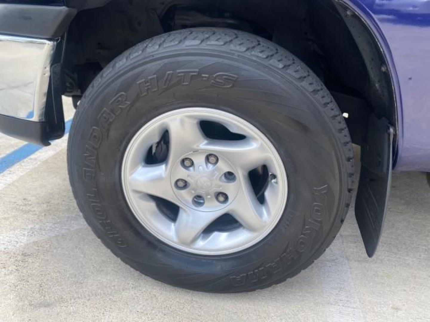 2000 Stellar Blue Pearl /Gray Toyota Tundra V 8 SR5 FLORIDA LIKE NEW (5TBRT3410YS) with an 4.7L DOHC EFI 32-Valve V8 i-Force Engine engine, Automatic transmission, located at 4701 North Dixie Hwy, Pompano Beach, FL, 33064, (954) 422-2889, 26.240938, -80.123474 - OUR WEBPAGE FLORIDACARS1.COM HAS OVER 100 PHOTOS AND FREE CARFAX LINK 2000 TOYOTA TUNDRA SR5 VIN: 5TBRT3410YS002335 5 T B R T 3 4 1 0 Y S 0 0 2 3 3 5 4 DOOR EXTENDED CAB PICKUP 4.7L V8 F DOHC 32V GASOLINE REAR WHEEL DRIVE Highlighted Features Bed Liner Cloth Seats ABS Brakes Automatic Transmission P - Photo#19