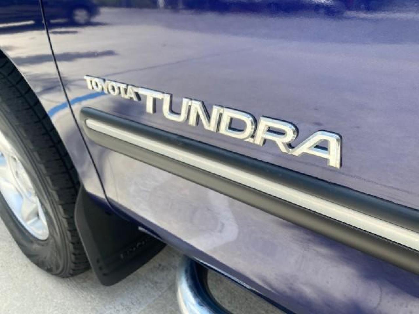 2000 Stellar Blue Pearl /Gray Toyota Tundra V 8 SR5 FLORIDA LIKE NEW (5TBRT3410YS) with an 4.7L DOHC EFI 32-Valve V8 i-Force Engine engine, Automatic transmission, located at 4701 North Dixie Hwy, Pompano Beach, FL, 33064, (954) 422-2889, 26.240938, -80.123474 - OUR WEBPAGE FLORIDACARS1.COM HAS OVER 100 PHOTOS AND FREE CARFAX LINK 2000 TOYOTA TUNDRA SR5 VIN: 5TBRT3410YS002335 5 T B R T 3 4 1 0 Y S 0 0 2 3 3 5 4 DOOR EXTENDED CAB PICKUP 4.7L V8 F DOHC 32V GASOLINE REAR WHEEL DRIVE Highlighted Features Bed Liner Cloth Seats ABS Brakes Automatic Transmission P - Photo#28