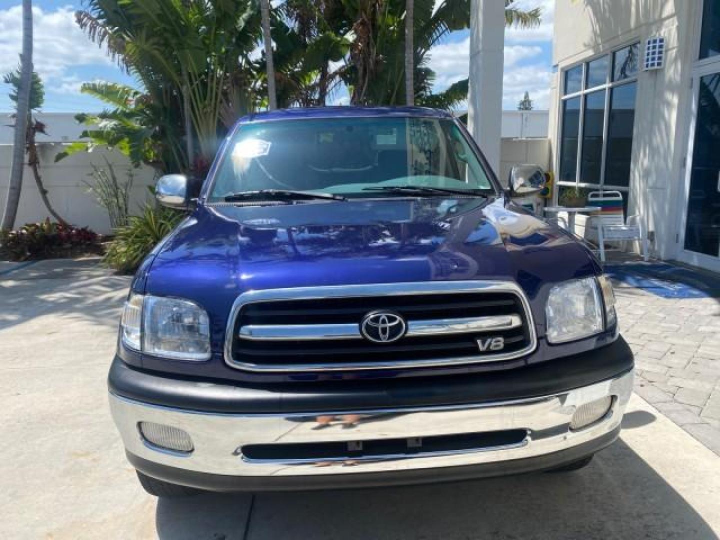 2000 Stellar Blue Pearl /Gray Toyota Tundra V 8 SR5 FLORIDA LIKE NEW (5TBRT3410YS) with an 4.7L DOHC EFI 32-Valve V8 i-Force Engine engine, Automatic transmission, located at 4701 North Dixie Hwy, Pompano Beach, FL, 33064, (954) 422-2889, 26.240938, -80.123474 - OUR WEBPAGE FLORIDACARS1.COM HAS OVER 100 PHOTOS AND FREE CARFAX LINK 2000 TOYOTA TUNDRA SR5 VIN: 5TBRT3410YS002335 5 T B R T 3 4 1 0 Y S 0 0 2 3 3 5 4 DOOR EXTENDED CAB PICKUP 4.7L V8 F DOHC 32V GASOLINE REAR WHEEL DRIVE Highlighted Features Bed Liner Cloth Seats ABS Brakes Automatic Transmission P - Photo#2