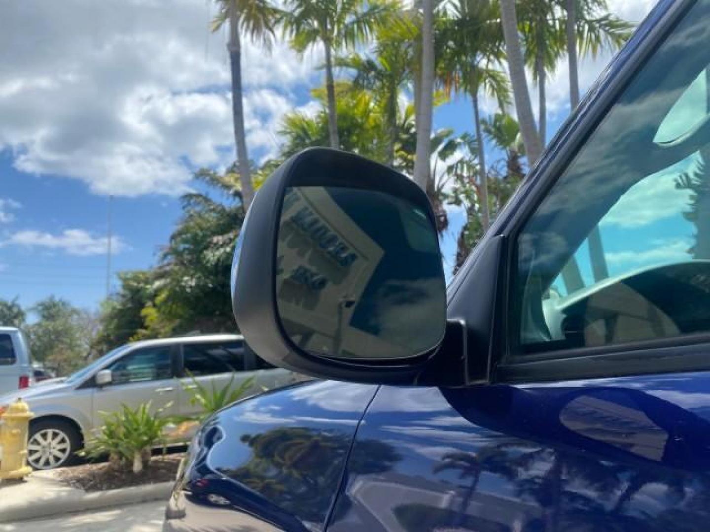 2000 Stellar Blue Pearl /Gray Toyota Tundra V 8 SR5 FLORIDA LIKE NEW (5TBRT3410YS) with an 4.7L DOHC EFI 32-Valve V8 i-Force Engine engine, Automatic transmission, located at 4701 North Dixie Hwy, Pompano Beach, FL, 33064, (954) 422-2889, 26.240938, -80.123474 - OUR WEBPAGE FLORIDACARS1.COM HAS OVER 100 PHOTOS AND FREE CARFAX LINK 2000 TOYOTA TUNDRA SR5 VIN: 5TBRT3410YS002335 5 T B R T 3 4 1 0 Y S 0 0 2 3 3 5 4 DOOR EXTENDED CAB PICKUP 4.7L V8 F DOHC 32V GASOLINE REAR WHEEL DRIVE Highlighted Features Bed Liner Cloth Seats ABS Brakes Automatic Transmission P - Photo#30
