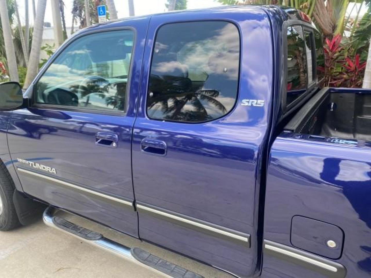 2000 Stellar Blue Pearl /Gray Toyota Tundra V 8 SR5 FLORIDA LIKE NEW (5TBRT3410YS) with an 4.7L DOHC EFI 32-Valve V8 i-Force Engine engine, Automatic transmission, located at 4701 North Dixie Hwy, Pompano Beach, FL, 33064, (954) 422-2889, 26.240938, -80.123474 - OUR WEBPAGE FLORIDACARS1.COM HAS OVER 100 PHOTOS AND FREE CARFAX LINK 2000 TOYOTA TUNDRA SR5 VIN: 5TBRT3410YS002335 5 T B R T 3 4 1 0 Y S 0 0 2 3 3 5 4 DOOR EXTENDED CAB PICKUP 4.7L V8 F DOHC 32V GASOLINE REAR WHEEL DRIVE Highlighted Features Bed Liner Cloth Seats ABS Brakes Automatic Transmission P - Photo#55