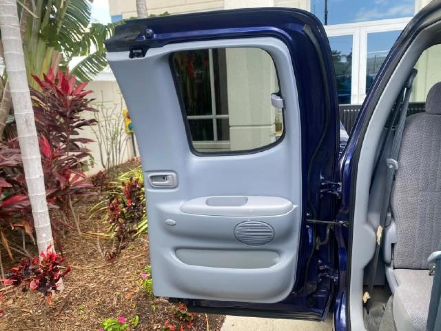 2000 Stellar Blue Pearl /Gray Toyota Tundra V 8 SR5 FLORIDA LIKE NEW (5TBRT3410YS) with an 4.7L DOHC EFI 32-Valve V8 i-Force Engine engine, Automatic transmission, located at 4701 North Dixie Hwy, Pompano Beach, FL, 33064, (954) 422-2889, 26.240938, -80.123474 - OUR WEBPAGE FLORIDACARS1.COM HAS OVER 100 PHOTOS AND FREE CARFAX LINK 2000 TOYOTA TUNDRA SR5 VIN: 5TBRT3410YS002335 5 T B R T 3 4 1 0 Y S 0 0 2 3 3 5 4 DOOR EXTENDED CAB PICKUP 4.7L V8 F DOHC 32V GASOLINE REAR WHEEL DRIVE Highlighted Features Bed Liner Cloth Seats ABS Brakes Automatic Transmission P - Photo#93