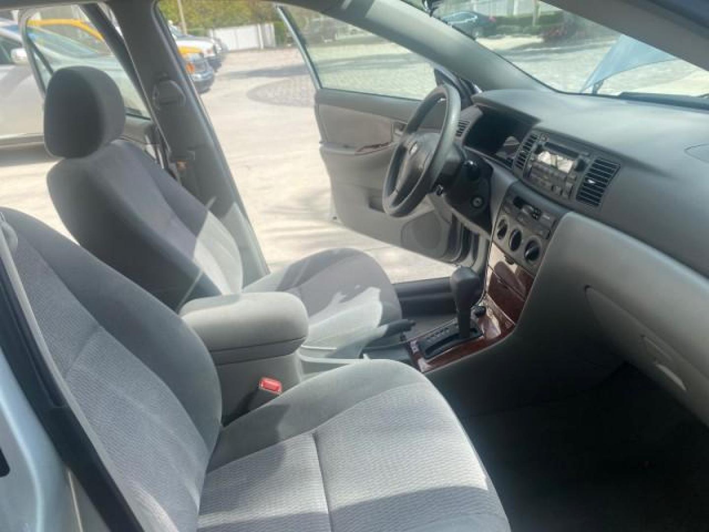 2006 Millenium Silver Metallic /Stone Toyota Corolla LE LOW MILES 23,038 LOADED (1NXBR30E16Z) with an 1.8L DOHC SEFI 16-Valve 4-Cyl Aluminum Engine engine, Automatic transmission, located at 4701 North Dixie Hwy, Pompano Beach, FL, 33064, (954) 422-2889, 26.240938, -80.123474 - OUR WEBPAGE FLORIDACARS1.COM HAS OVER 100 PHOTOS AND FREE CARFAX LINK 2006 TOYOTA COROLLA LE AUTO AC LOADED VIN: 1NXBR30E16Z662050 1 N X B R 3 0 E 1 6 Z 6 6 2 0 5 0 SEDAN 4 DR 1.8L I4 F DOHC 16V 41 MPG GASOLINE FRONT WHEEL DRIVE Top Features Cloth Seats Basic Features AM/FM Stereo CD Audio Power Mir - Photo#12