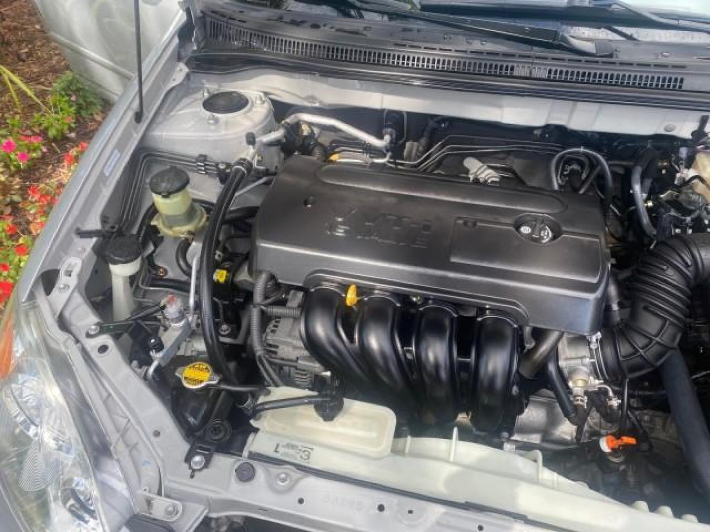 2006 Millenium Silver Metallic /Stone Toyota Corolla LE LOW MILES 23,038 LOADED (1NXBR30E16Z) with an 1.8L DOHC SEFI 16-Valve 4-Cyl Aluminum Engine engine, Automatic transmission, located at 4701 North Dixie Hwy, Pompano Beach, FL, 33064, (954) 422-2889, 26.240938, -80.123474 - OUR WEBPAGE FLORIDACARS1.COM HAS OVER 100 PHOTOS AND FREE CARFAX LINK 2006 TOYOTA COROLLA LE AUTO AC LOADED VIN: 1NXBR30E16Z662050 1 N X B R 3 0 E 1 6 Z 6 6 2 0 5 0 SEDAN 4 DR 1.8L I4 F DOHC 16V 41 MPG GASOLINE FRONT WHEEL DRIVE Top Features Cloth Seats Basic Features AM/FM Stereo CD Audio Power Mir - Photo#24
