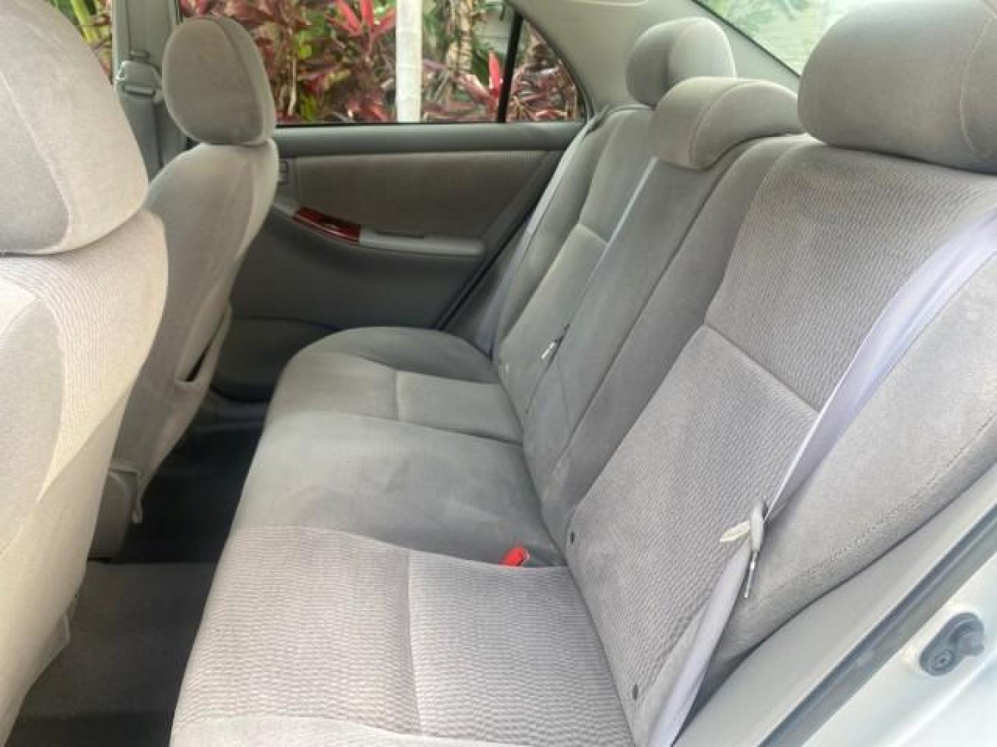 2006 Millenium Silver Metallic /Stone Toyota Corolla LE LOW MILES 23,038 LOADED (1NXBR30E16Z) with an 1.8L DOHC SEFI 16-Valve 4-Cyl Aluminum Engine engine, Automatic transmission, located at 4701 North Dixie Hwy, Pompano Beach, FL, 33064, (954) 422-2889, 26.240938, -80.123474 - OUR WEBPAGE FLORIDACARS1.COM HAS OVER 100 PHOTOS AND FREE CARFAX LINK 2006 TOYOTA COROLLA LE AUTO AC LOADED VIN: 1NXBR30E16Z662050 1 N X B R 3 0 E 1 6 Z 6 6 2 0 5 0 SEDAN 4 DR 1.8L I4 F DOHC 16V 41 MPG GASOLINE FRONT WHEEL DRIVE Top Features Cloth Seats Basic Features AM/FM Stereo CD Audio Power Mir - Photo#55