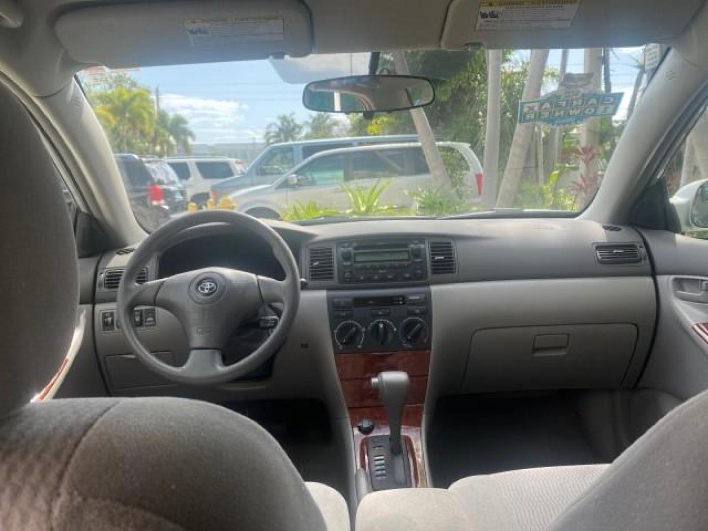 2006 Millenium Silver Metallic /Stone Toyota Corolla LE LOW MILES 23,038 LOADED (1NXBR30E16Z) with an 1.8L DOHC SEFI 16-Valve 4-Cyl Aluminum Engine engine, Automatic transmission, located at 4701 North Dixie Hwy, Pompano Beach, FL, 33064, (954) 422-2889, 26.240938, -80.123474 - OUR WEBPAGE FLORIDACARS1.COM HAS OVER 100 PHOTOS AND FREE CARFAX LINK 2006 TOYOTA COROLLA LE AUTO AC LOADED VIN: 1NXBR30E16Z662050 1 N X B R 3 0 E 1 6 Z 6 6 2 0 5 0 SEDAN 4 DR 1.8L I4 F DOHC 16V 41 MPG GASOLINE FRONT WHEEL DRIVE Top Features Cloth Seats Basic Features AM/FM Stereo CD Audio Power Mir - Photo#62