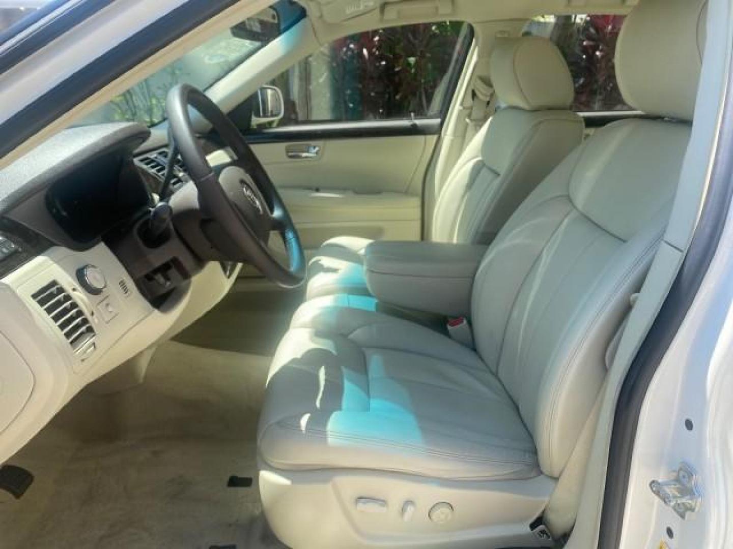 2008 White Diamond Tricoat /Light Linen Cadillac DTS 1 OWNER LOW MILES 25,325 (1G6KD57Y28U) with an Northstar 4.6L DOHC V8 Engine engine, Automatic transmission, located at 4701 North Dixie Hwy, Pompano Beach, FL, 33064, (954) 422-2889, 26.240938, -80.123474 - OUR WEBPAGE FLORIDACARS1.COM HAS OVER 100 PHOTOS AND FREE CARFAX LINK 2008 CADILLAC DTS VIN: 1G6KD57Y28U201203 1 G 6 K D 5 7 Y 2 8 U 2 0 1 2 0 3 SEDAN 4 DR 4.6L V8 F GASOLINE FRONT WHEEL DRIVE Top Features A/C Seat(s) Leather Seats Alloy Wheels Memory Seat(s) BOSE Sound System Parking Sensors Blind - Photo#32
