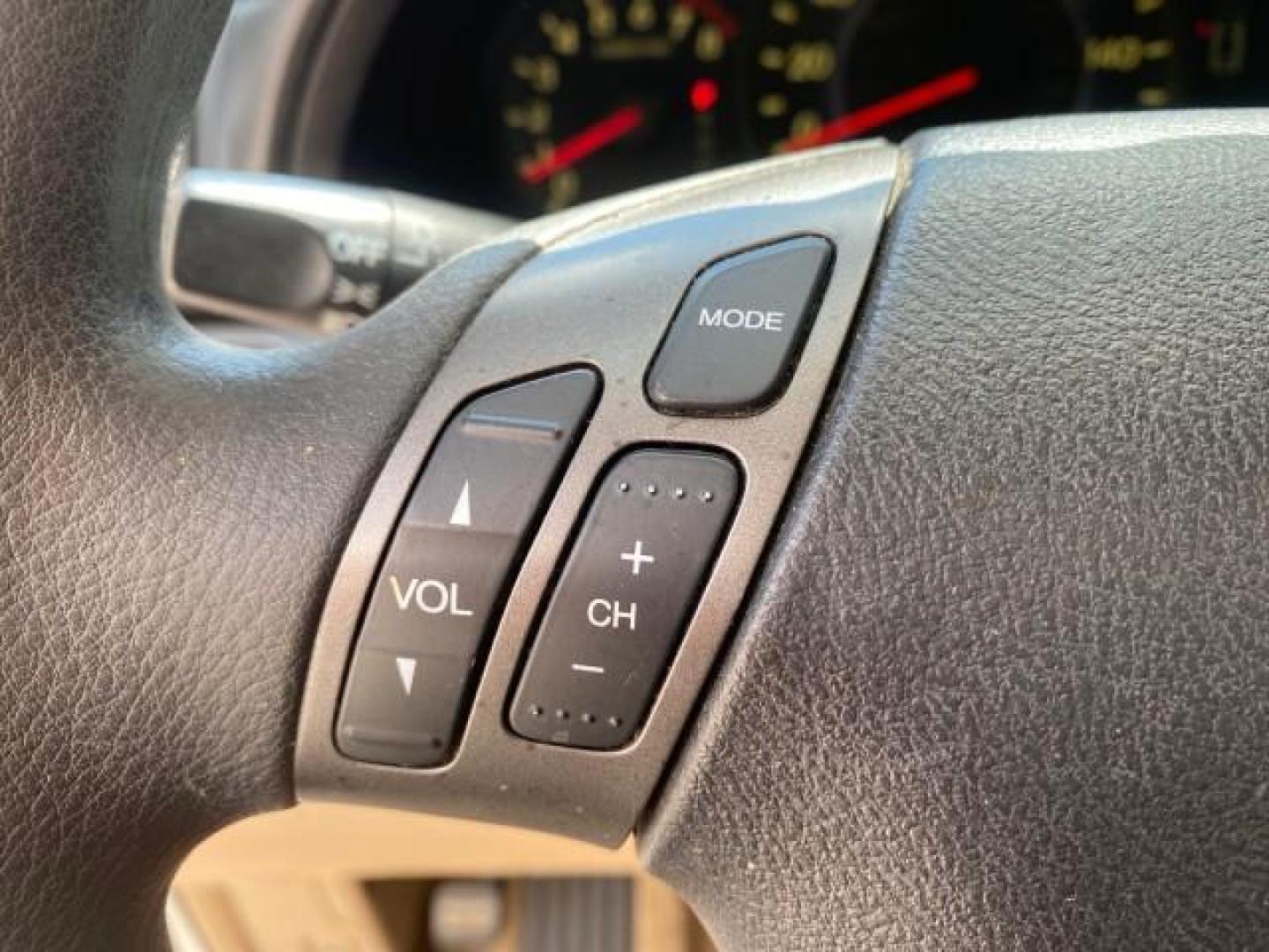 2006 Taffeta White /Ivory Honda Odyssey EX 1 OWNER LOW MILES (5FNRL38486B) with an 3.5L SOHC MPFI 24-Valve VTEC V6 Engine engine, Automatic transmission, located at 4701 North Dixie Hwy, Pompano Beach, FL, 33064, (954) 422-2889, 26.240938, -80.123474 - OUR WEBPAGE FLORIDACARS1.COM HAS OVER 100 PHOTOS AND FREE CARFAX LINK 2006 HONDA ODYSSEY EX VIN: 5FNRL38486B405265 5 F N R L 3 8 4 8 6 B 4 0 5 2 6 5 VAN 3.5L V6 F SOHC 24V GASOLINE FRONT WHEEL DRIVE Top Features Alloy Wheels Rear Air Conditioning Cloth Seats Rear Sunshade Fold-Away Third Row Third R - Photo#36