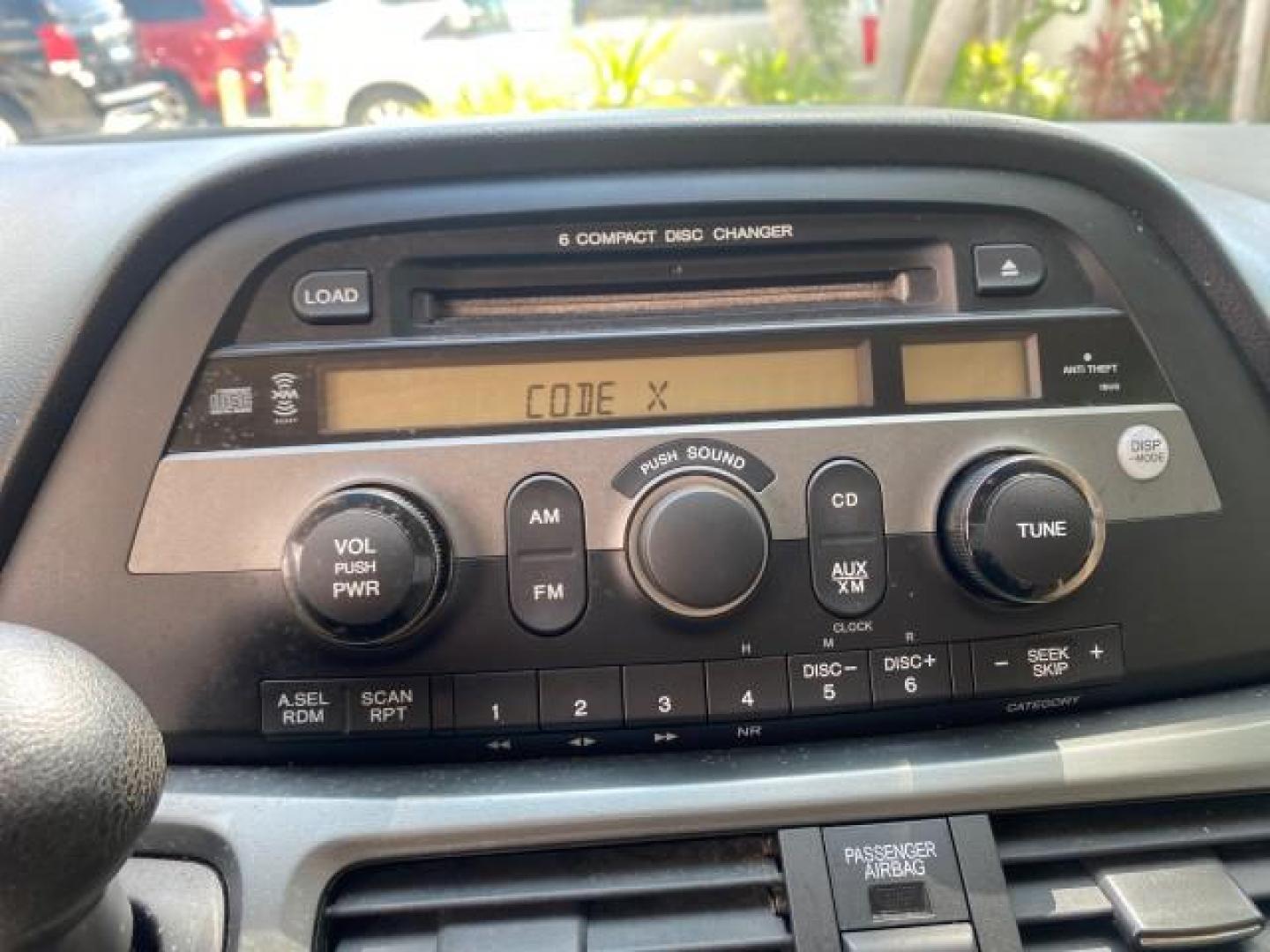 2006 Taffeta White /Ivory Honda Odyssey EX 1 OWNER LOW MILES (5FNRL38486B) with an 3.5L SOHC MPFI 24-Valve VTEC V6 Engine engine, Automatic transmission, located at 4701 North Dixie Hwy, Pompano Beach, FL, 33064, (954) 422-2889, 26.240938, -80.123474 - OUR WEBPAGE FLORIDACARS1.COM HAS OVER 100 PHOTOS AND FREE CARFAX LINK 2006 HONDA ODYSSEY EX VIN: 5FNRL38486B405265 5 F N R L 3 8 4 8 6 B 4 0 5 2 6 5 VAN 3.5L V6 F SOHC 24V GASOLINE FRONT WHEEL DRIVE Top Features Alloy Wheels Rear Air Conditioning Cloth Seats Rear Sunshade Fold-Away Third Row Third R - Photo#43