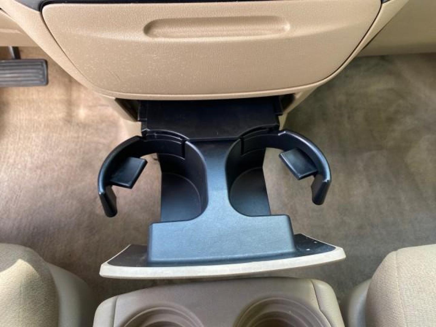 2006 Taffeta White /Ivory Honda Odyssey EX 1 OWNER LOW MILES (5FNRL38486B) with an 3.5L SOHC MPFI 24-Valve VTEC V6 Engine engine, Automatic transmission, located at 4701 North Dixie Hwy, Pompano Beach, FL, 33064, (954) 422-2889, 26.240938, -80.123474 - OUR WEBPAGE FLORIDACARS1.COM HAS OVER 100 PHOTOS AND FREE CARFAX LINK 2006 HONDA ODYSSEY EX VIN: 5FNRL38486B405265 5 F N R L 3 8 4 8 6 B 4 0 5 2 6 5 VAN 3.5L V6 F SOHC 24V GASOLINE FRONT WHEEL DRIVE Top Features Alloy Wheels Rear Air Conditioning Cloth Seats Rear Sunshade Fold-Away Third Row Third R - Photo#46