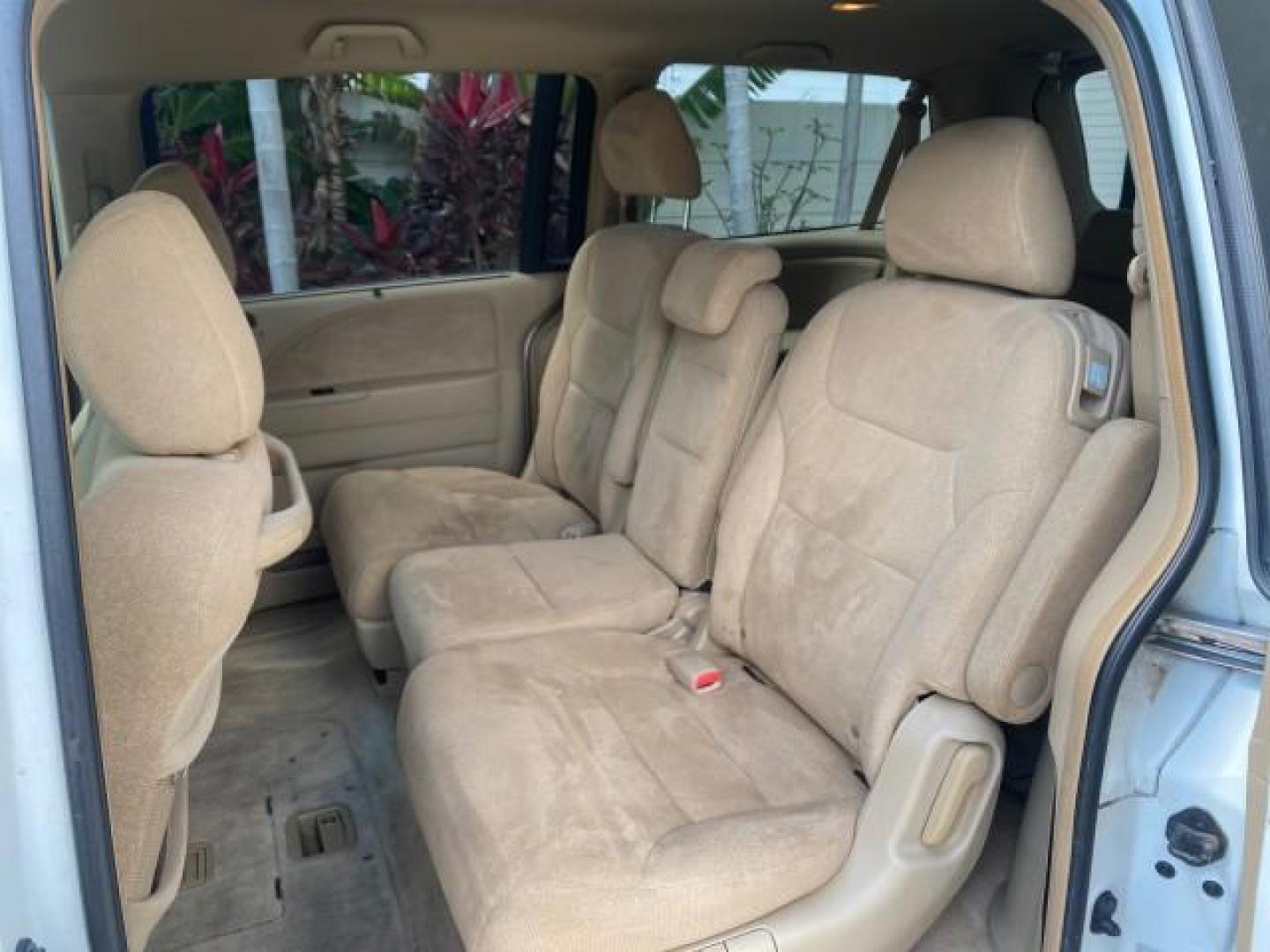 2006 Taffeta White /Ivory Honda Odyssey EX 1 OWNER LOW MILES (5FNRL38486B) with an 3.5L SOHC MPFI 24-Valve VTEC V6 Engine engine, Automatic transmission, located at 4701 North Dixie Hwy, Pompano Beach, FL, 33064, (954) 422-2889, 26.240938, -80.123474 - OUR WEBPAGE FLORIDACARS1.COM HAS OVER 100 PHOTOS AND FREE CARFAX LINK 2006 HONDA ODYSSEY EX VIN: 5FNRL38486B405265 5 F N R L 3 8 4 8 6 B 4 0 5 2 6 5 VAN 3.5L V6 F SOHC 24V GASOLINE FRONT WHEEL DRIVE Top Features Alloy Wheels Rear Air Conditioning Cloth Seats Rear Sunshade Fold-Away Third Row Third R - Photo#60