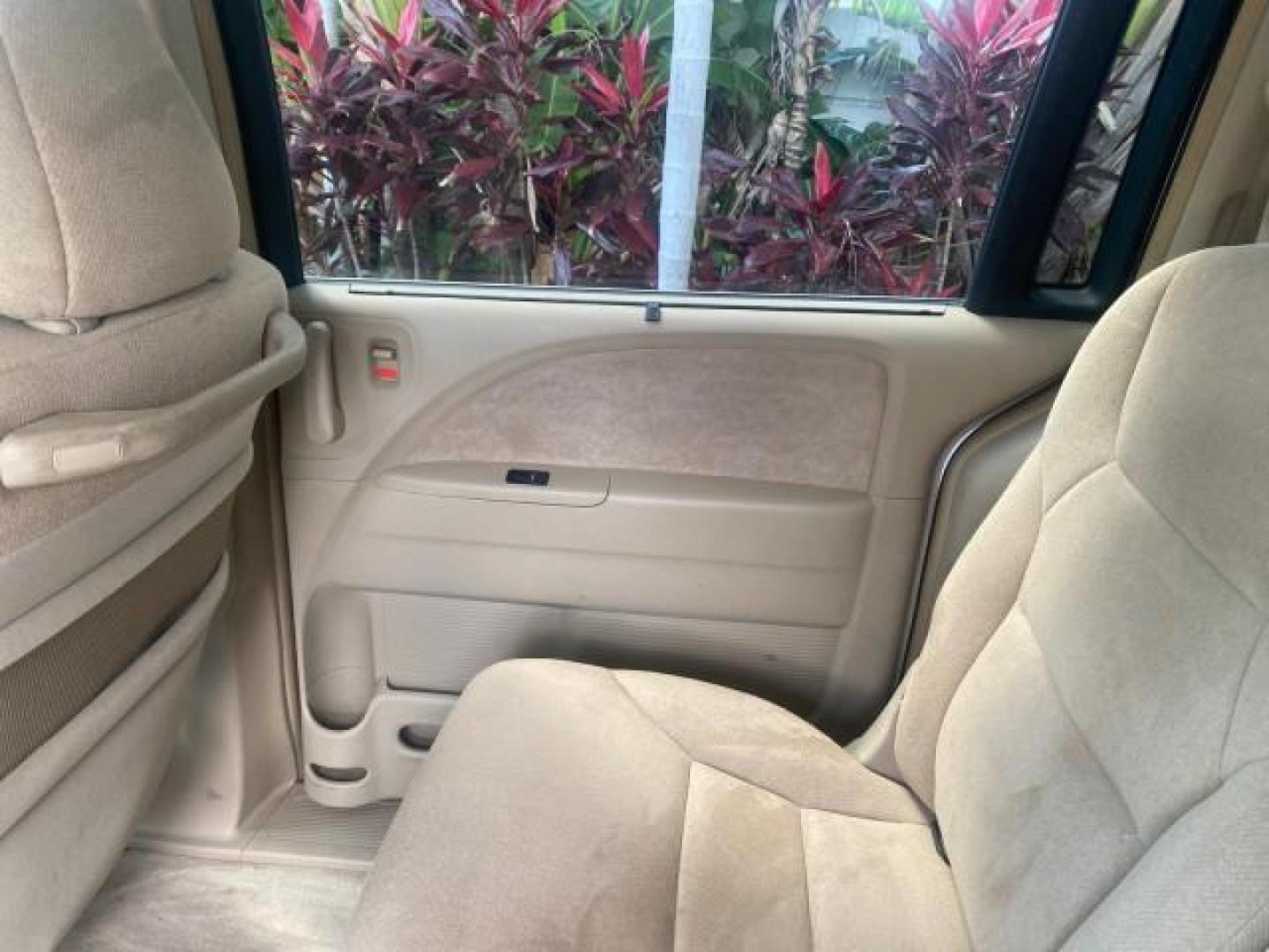 2006 Taffeta White /Ivory Honda Odyssey EX 1 OWNER LOW MILES (5FNRL38486B) with an 3.5L SOHC MPFI 24-Valve VTEC V6 Engine engine, Automatic transmission, located at 4701 North Dixie Hwy, Pompano Beach, FL, 33064, (954) 422-2889, 26.240938, -80.123474 - OUR WEBPAGE FLORIDACARS1.COM HAS OVER 100 PHOTOS AND FREE CARFAX LINK 2006 HONDA ODYSSEY EX VIN: 5FNRL38486B405265 5 F N R L 3 8 4 8 6 B 4 0 5 2 6 5 VAN 3.5L V6 F SOHC 24V GASOLINE FRONT WHEEL DRIVE Top Features Alloy Wheels Rear Air Conditioning Cloth Seats Rear Sunshade Fold-Away Third Row Third R - Photo#70