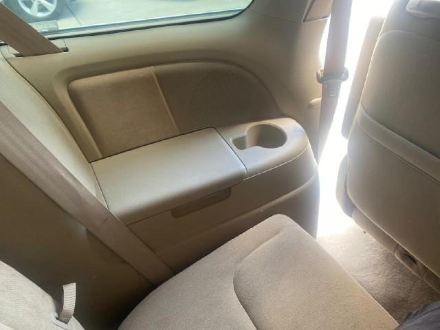 2006 Taffeta White /Ivory Honda Odyssey EX 1 OWNER LOW MILES (5FNRL38486B) with an 3.5L SOHC MPFI 24-Valve VTEC V6 Engine engine, Automatic transmission, located at 4701 North Dixie Hwy, Pompano Beach, FL, 33064, (954) 422-2889, 26.240938, -80.123474 - OUR WEBPAGE FLORIDACARS1.COM HAS OVER 100 PHOTOS AND FREE CARFAX LINK 2006 HONDA ODYSSEY EX VIN: 5FNRL38486B405265 5 F N R L 3 8 4 8 6 B 4 0 5 2 6 5 VAN 3.5L V6 F SOHC 24V GASOLINE FRONT WHEEL DRIVE Top Features Alloy Wheels Rear Air Conditioning Cloth Seats Rear Sunshade Fold-Away Third Row Third R - Photo#72