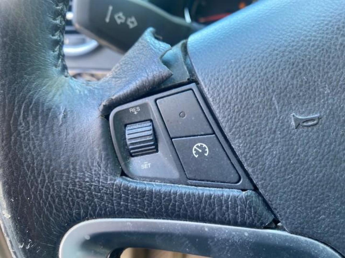 2008 Black Onyx /Tan Saturn VUE XE 1 OWNER FL LOW MILES 56,371 (3GSCL33P28S) with an Ecotec 2.4L 4-Cyl MFI Engine engine, Automatic transmission, located at 4701 North Dixie Hwy, Pompano Beach, FL, 33064, (954) 422-2889, 26.240938, -80.123474 - OUR WEBPAGE FLORIDACARS1.COM HAS OVER 100 PHOTOS AND FREE CARFAX LINK 2008 SATURN VUE XE VIN: 3GSCL33P28S503617 3 G S C L 3 3 P 2 8 S 5 0 3 6 1 7 4 DOOR WAGON/SPORT UTILITY 2.4L I4 F 26 MPG GASOLINE FRONT WHEEL DRIVE Top Features Alloy Wheels Cloth Seats Satellite Radio Ready Basic Features ABS Brak - Photo#36