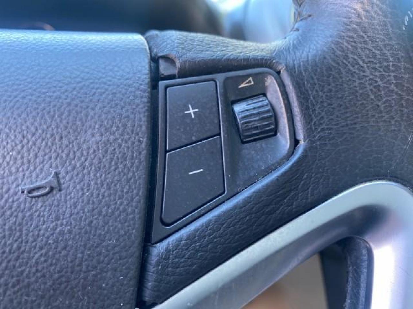 2008 Black Onyx /Tan Saturn VUE XE 1 OWNER FL LOW MILES 56,371 (3GSCL33P28S) with an Ecotec 2.4L 4-Cyl MFI Engine engine, Automatic transmission, located at 4701 North Dixie Hwy, Pompano Beach, FL, 33064, (954) 422-2889, 26.240938, -80.123474 - OUR WEBPAGE FLORIDACARS1.COM HAS OVER 100 PHOTOS AND FREE CARFAX LINK 2008 SATURN VUE XE VIN: 3GSCL33P28S503617 3 G S C L 3 3 P 2 8 S 5 0 3 6 1 7 4 DOOR WAGON/SPORT UTILITY 2.4L I4 F 26 MPG GASOLINE FRONT WHEEL DRIVE Top Features Alloy Wheels Cloth Seats Satellite Radio Ready Basic Features ABS Brak - Photo#37