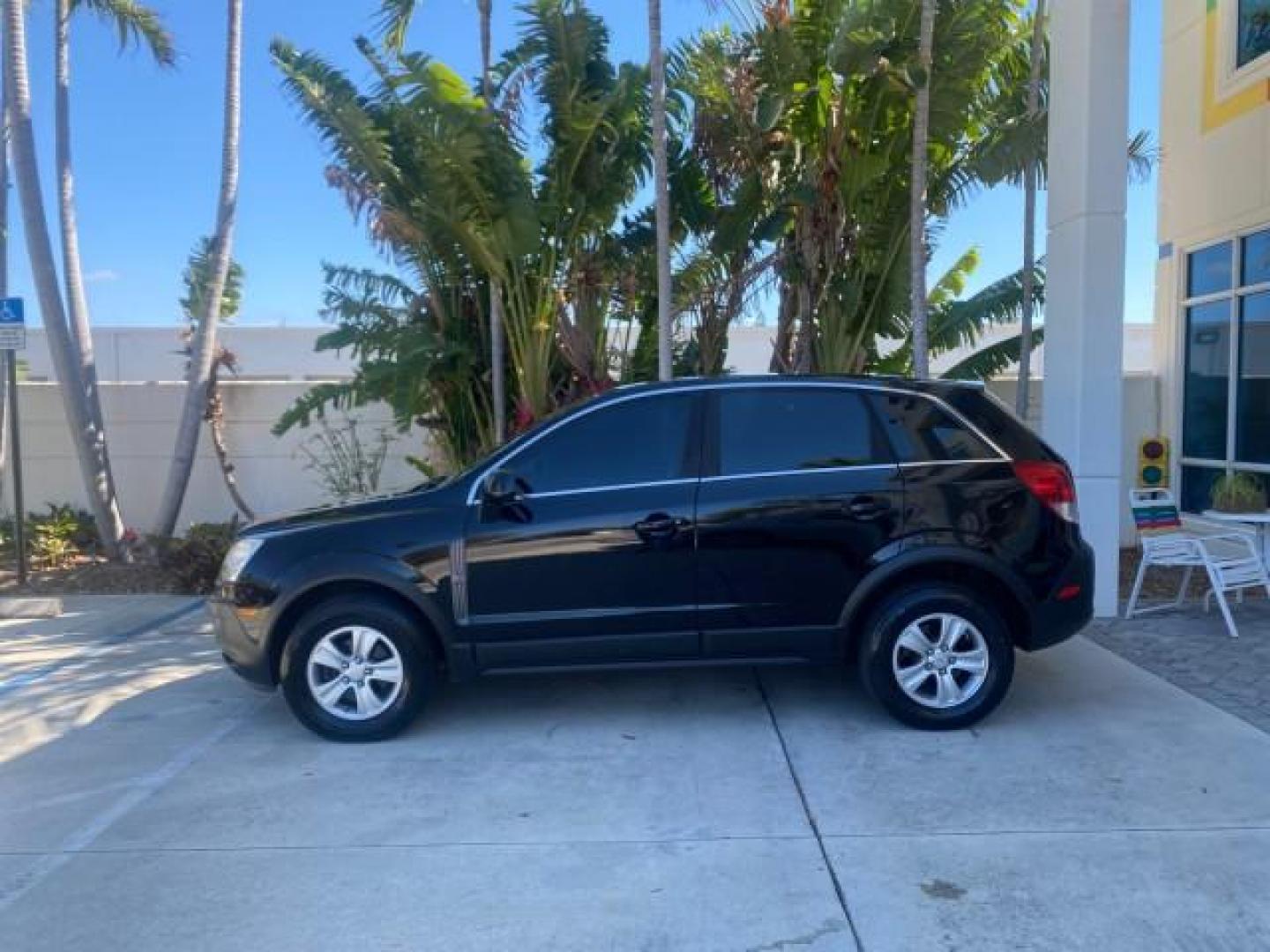 2008 Black Onyx /Tan Saturn VUE XE 1 OWNER FL LOW MILES 56,371 (3GSCL33P28S) with an Ecotec 2.4L 4-Cyl MFI Engine engine, Automatic transmission, located at 4701 North Dixie Hwy, Pompano Beach, FL, 33064, (954) 422-2889, 26.240938, -80.123474 - OUR WEBPAGE FLORIDACARS1.COM HAS OVER 100 PHOTOS AND FREE CARFAX LINK 2008 SATURN VUE XE VIN: 3GSCL33P28S503617 3 G S C L 3 3 P 2 8 S 5 0 3 6 1 7 4 DOOR WAGON/SPORT UTILITY 2.4L I4 F 26 MPG GASOLINE FRONT WHEEL DRIVE Top Features Alloy Wheels Cloth Seats Satellite Radio Ready Basic Features ABS Brak - Photo#4