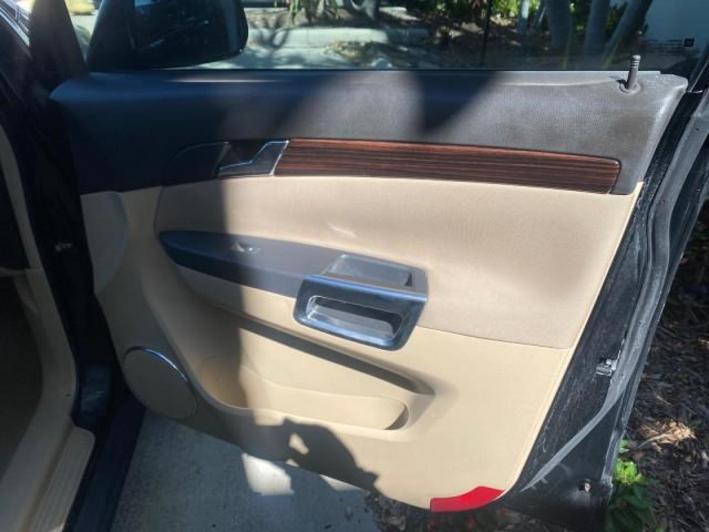 2008 Black Onyx /Tan Saturn VUE XE 1 OWNER FL LOW MILES 56,371 (3GSCL33P28S) with an Ecotec 2.4L 4-Cyl MFI Engine engine, Automatic transmission, located at 4701 North Dixie Hwy, Pompano Beach, FL, 33064, (954) 422-2889, 26.240938, -80.123474 - OUR WEBPAGE FLORIDACARS1.COM HAS OVER 100 PHOTOS AND FREE CARFAX LINK 2008 SATURN VUE XE VIN: 3GSCL33P28S503617 3 G S C L 3 3 P 2 8 S 5 0 3 6 1 7 4 DOOR WAGON/SPORT UTILITY 2.4L I4 F 26 MPG GASOLINE FRONT WHEEL DRIVE Top Features Alloy Wheels Cloth Seats Satellite Radio Ready Basic Features ABS Brak - Photo#94