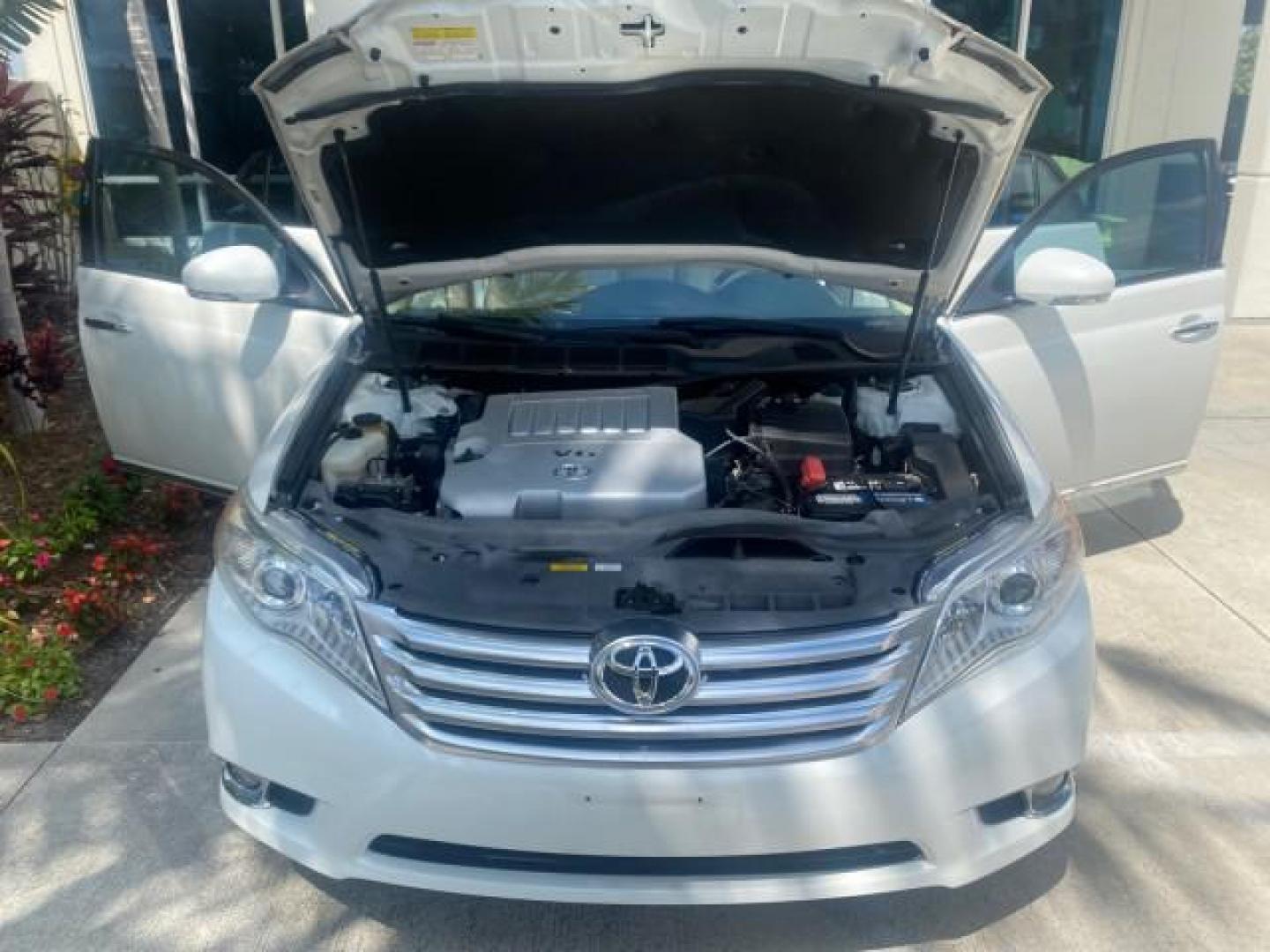 2011 Blizzard Pearl /Ivory Toyota Avalon Sunroof Limited low miles 69,373 1 FL (4T1BK3DB8BU) with an 3.5L DOHC EFI 24-Valve V6 Engine engine, Automatic transmission, located at 4701 North Dixie Hwy, Pompano Beach, FL, 33064, (954) 422-2889, 26.240938, -80.123474 - OUR WEBPAGE FLORIDACARS1.COM HAS OVER 100 PHOTOS AND FREE CARFAX LINK 2011 TOYOTA AVALON LIMITED $ 36,435 NEW VIN: 4T1BK3DB8BU428356 4 T 1 B K 3 D B 8 B U 4 2 8 3 5 6 SEDAN 4 DR 3.5L V6 F DOHC 24V 29 mpg GASOLINE FRONT WHEEL DRIVE Top Features A/C Seat(s) Navigation System Alloy Wheels Power Hatch/D - Photo#17