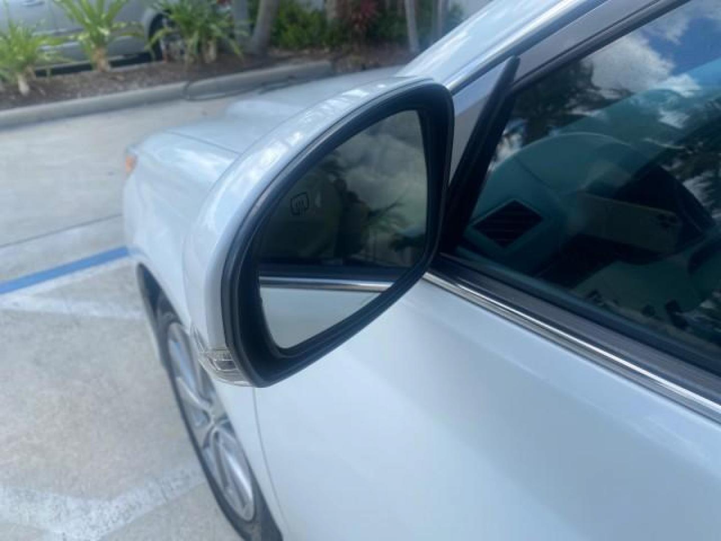 2011 Blizzard Pearl /Ivory Toyota Avalon Sunroof Limited low miles 69,373 1 FL (4T1BK3DB8BU) with an 3.5L DOHC EFI 24-Valve V6 Engine engine, Automatic transmission, located at 4701 North Dixie Hwy, Pompano Beach, FL, 33064, (954) 422-2889, 26.240938, -80.123474 - OUR WEBPAGE FLORIDACARS1.COM HAS OVER 100 PHOTOS AND FREE CARFAX LINK 2011 TOYOTA AVALON LIMITED $ 36,435 NEW VIN: 4T1BK3DB8BU428356 4 T 1 B K 3 D B 8 B U 4 2 8 3 5 6 SEDAN 4 DR 3.5L V6 F DOHC 24V 29 mpg GASOLINE FRONT WHEEL DRIVE Top Features A/C Seat(s) Navigation System Alloy Wheels Power Hatch/D - Photo#28
