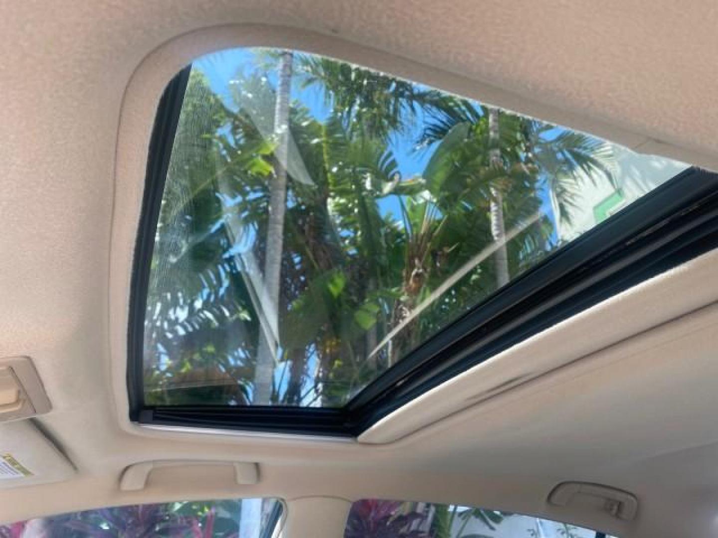 2011 Blizzard Pearl /Ivory Toyota Avalon Sunroof Limited low miles 69,373 1 FL (4T1BK3DB8BU) with an 3.5L DOHC EFI 24-Valve V6 Engine engine, Automatic transmission, located at 4701 North Dixie Hwy, Pompano Beach, FL, 33064, (954) 422-2889, 26.240938, -80.123474 - OUR WEBPAGE FLORIDACARS1.COM HAS OVER 100 PHOTOS AND FREE CARFAX LINK 2011 TOYOTA AVALON LIMITED $ 36,435 NEW VIN: 4T1BK3DB8BU428356 4 T 1 B K 3 D B 8 B U 4 2 8 3 5 6 SEDAN 4 DR 3.5L V6 F DOHC 24V 29 mpg GASOLINE FRONT WHEEL DRIVE Top Features A/C Seat(s) Navigation System Alloy Wheels Power Hatch/D - Photo#53