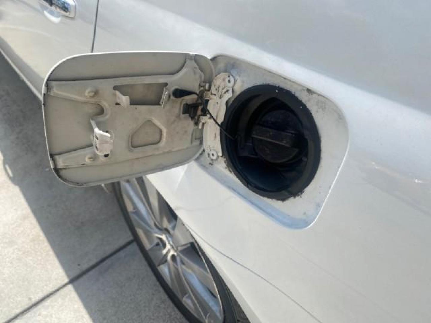 2011 Blizzard Pearl /Ivory Toyota Avalon Sunroof Limited low miles 69,373 1 FL (4T1BK3DB8BU) with an 3.5L DOHC EFI 24-Valve V6 Engine engine, Automatic transmission, located at 4701 North Dixie Hwy, Pompano Beach, FL, 33064, (954) 422-2889, 26.240938, -80.123474 - OUR WEBPAGE FLORIDACARS1.COM HAS OVER 100 PHOTOS AND FREE CARFAX LINK 2011 TOYOTA AVALON LIMITED $ 36,435 NEW VIN: 4T1BK3DB8BU428356 4 T 1 B K 3 D B 8 B U 4 2 8 3 5 6 SEDAN 4 DR 3.5L V6 F DOHC 24V 29 mpg GASOLINE FRONT WHEEL DRIVE Top Features A/C Seat(s) Navigation System Alloy Wheels Power Hatch/D - Photo#76