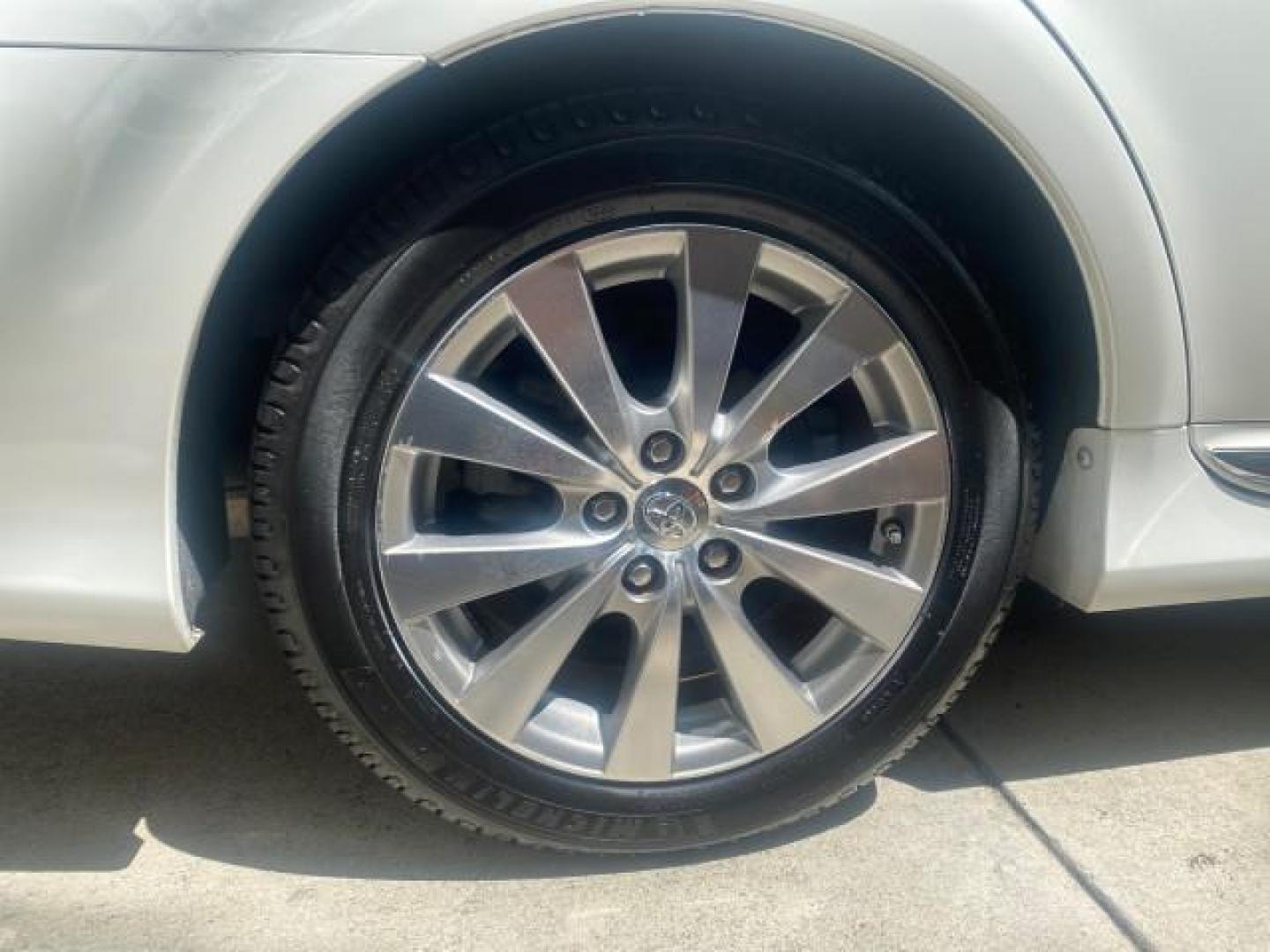 2011 Blizzard Pearl /Ivory Toyota Avalon Sunroof Limited low miles 69,373 1 FL (4T1BK3DB8BU) with an 3.5L DOHC EFI 24-Valve V6 Engine engine, Automatic transmission, located at 4701 North Dixie Hwy, Pompano Beach, FL, 33064, (954) 422-2889, 26.240938, -80.123474 - OUR WEBPAGE FLORIDACARS1.COM HAS OVER 100 PHOTOS AND FREE CARFAX LINK 2011 TOYOTA AVALON LIMITED $ 36,435 NEW VIN: 4T1BK3DB8BU428356 4 T 1 B K 3 D B 8 B U 4 2 8 3 5 6 SEDAN 4 DR 3.5L V6 F DOHC 24V 29 mpg GASOLINE FRONT WHEEL DRIVE Top Features A/C Seat(s) Navigation System Alloy Wheels Power Hatch/D - Photo#87