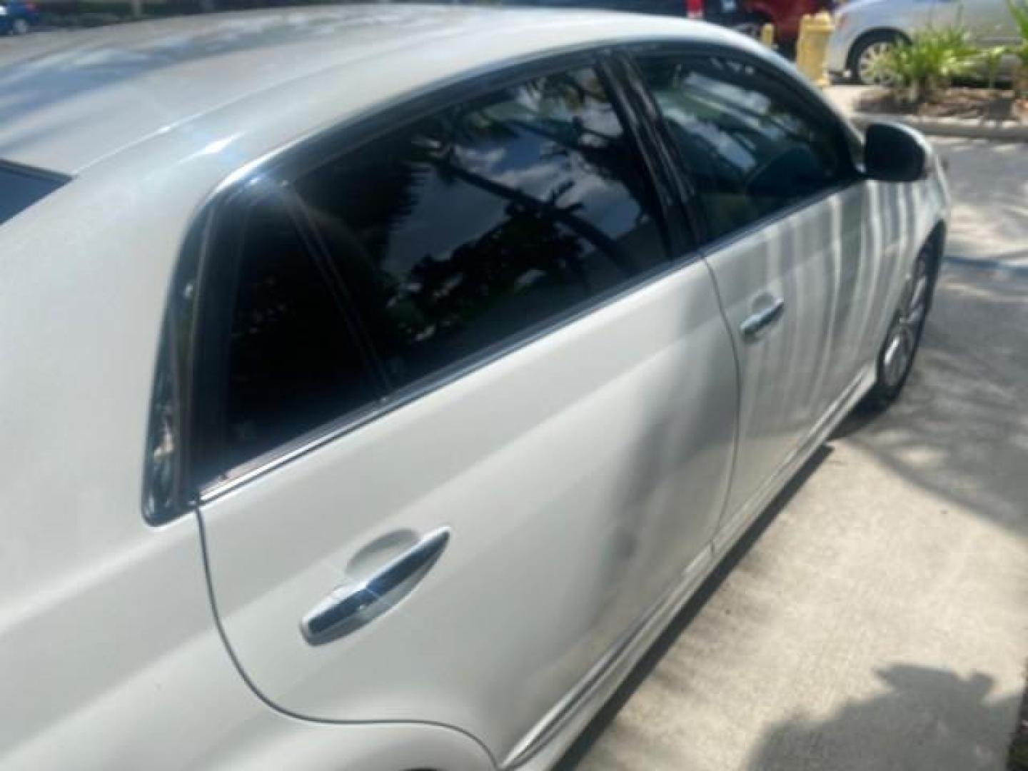 2011 Blizzard Pearl /Ivory Toyota Avalon Sunroof Limited low miles 69,373 1 FL (4T1BK3DB8BU) with an 3.5L DOHC EFI 24-Valve V6 Engine engine, Automatic transmission, located at 4701 North Dixie Hwy, Pompano Beach, FL, 33064, (954) 422-2889, 26.240938, -80.123474 - OUR WEBPAGE FLORIDACARS1.COM HAS OVER 100 PHOTOS AND FREE CARFAX LINK 2011 TOYOTA AVALON LIMITED $ 36,435 NEW VIN: 4T1BK3DB8BU428356 4 T 1 B K 3 D B 8 B U 4 2 8 3 5 6 SEDAN 4 DR 3.5L V6 F DOHC 24V 29 mpg GASOLINE FRONT WHEEL DRIVE Top Features A/C Seat(s) Navigation System Alloy Wheels Power Hatch/D - Photo#89