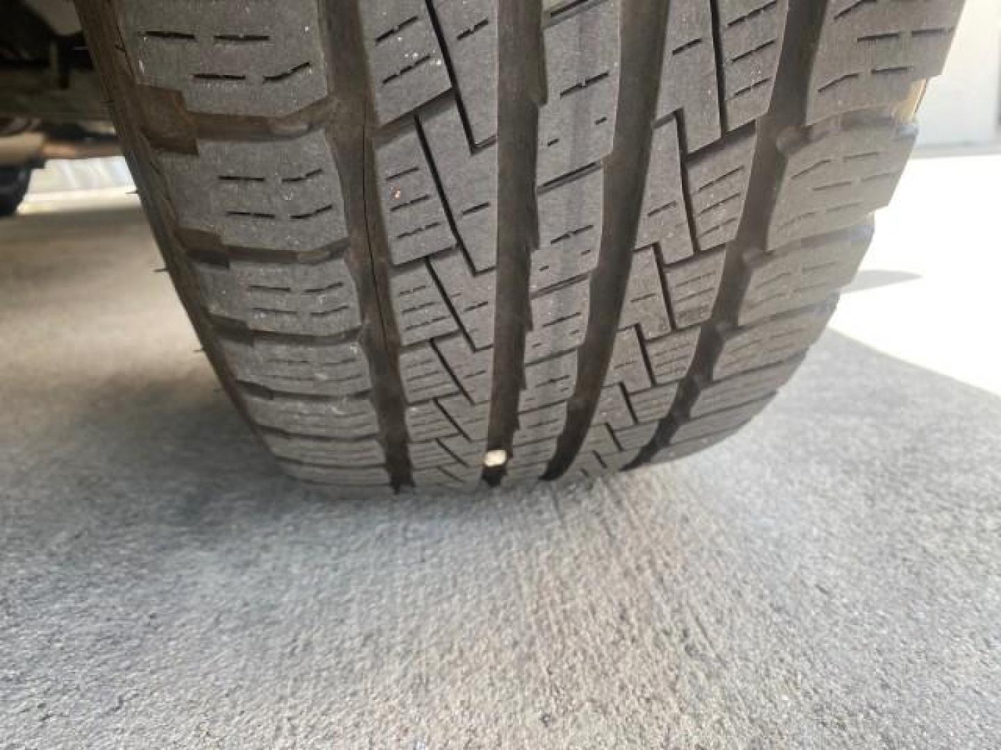 2008 Vapor Silver Metallic /Charcoal Black Ford Edge 1 FL SEL LOW MILES 54,778 (2FMDK38CX8B) with an 3.5L V6 Duratec Engine engine, Automatic transmission, located at 4701 North Dixie Hwy, Pompano Beach, FL, 33064, (954) 422-2889, 26.240938, -80.123474 - OUR WEBPAGE FLORIDACARS1.COM HAS OVER 100 PHOTOS AND FREE CARFAX LINK 2008 FORD EDGE SEL BEAUTIFUL CONDITION! VIN: 2FMDK38CX8BA38384 2 F M D K 3 8 C X 8 B A 3 8 3 8 4 4 DOOR WAGON/SPORT UTILITY 3.5L V6 F GASOLINE FRONT WHEEL DRIVE Top Features Alloy Wheels Premium Package Bluetooth Technology Satell - Photo#20