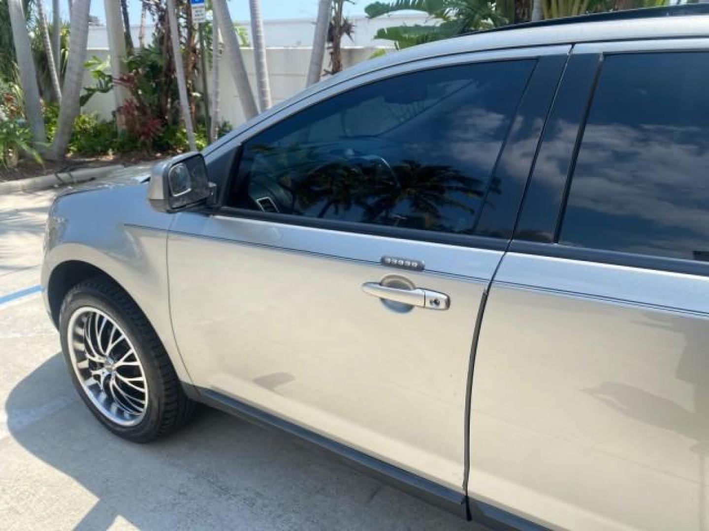 2008 Vapor Silver Metallic /Charcoal Black Ford Edge 1 FL SEL LOW MILES 54,778 (2FMDK38CX8B) with an 3.5L V6 Duratec Engine engine, Automatic transmission, located at 4701 North Dixie Hwy, Pompano Beach, FL, 33064, (954) 422-2889, 26.240938, -80.123474 - OUR WEBPAGE FLORIDACARS1.COM HAS OVER 100 PHOTOS AND FREE CARFAX LINK 2008 FORD EDGE SEL BEAUTIFUL CONDITION! VIN: 2FMDK38CX8BA38384 2 F M D K 3 8 C X 8 B A 3 8 3 8 4 4 DOOR WAGON/SPORT UTILITY 3.5L V6 F GASOLINE FRONT WHEEL DRIVE Top Features Alloy Wheels Premium Package Bluetooth Technology Satell - Photo#28