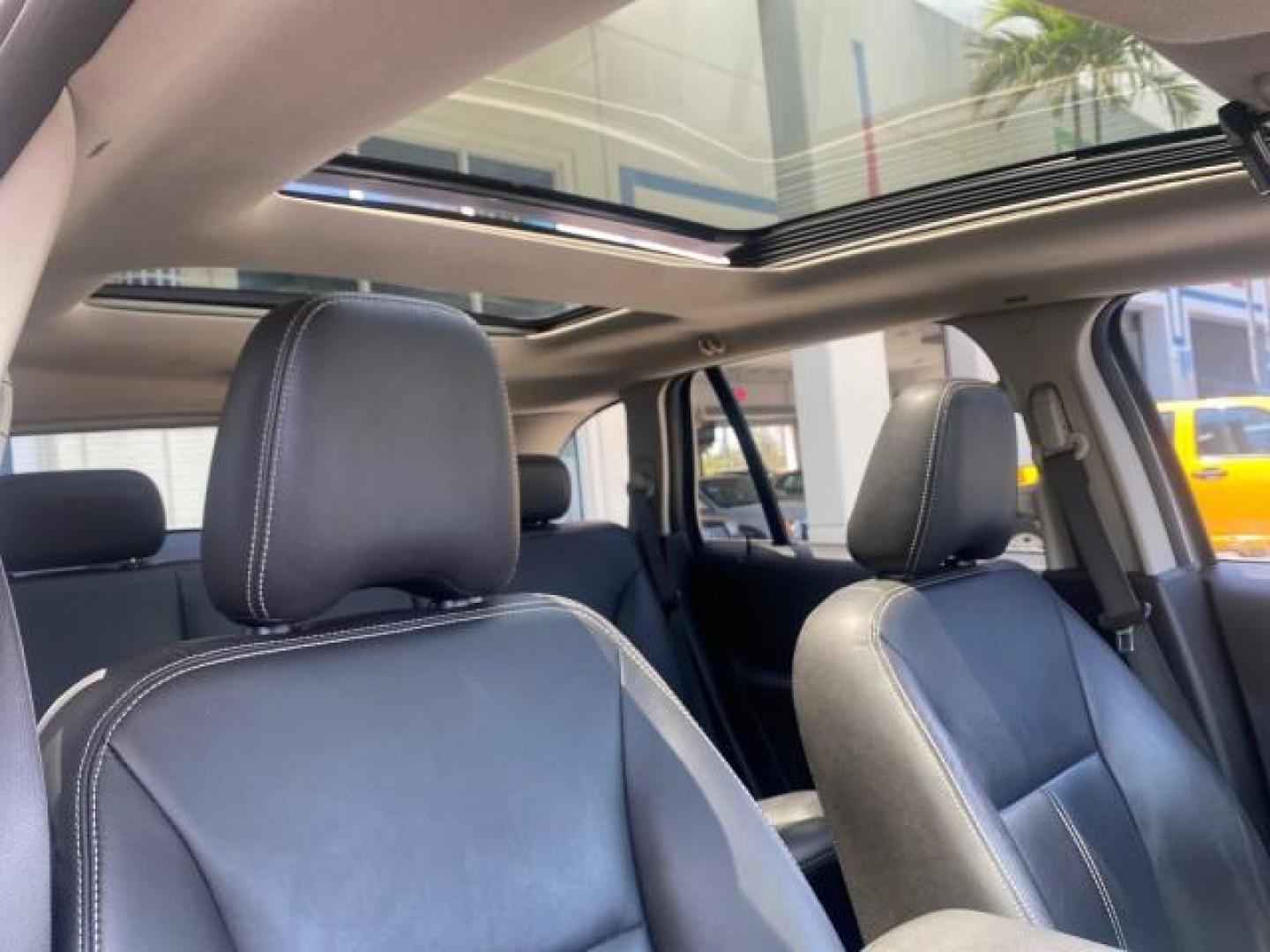 2008 Vapor Silver Metallic /Charcoal Black Ford Edge 1 FL SEL LOW MILES 54,778 (2FMDK38CX8B) with an 3.5L V6 Duratec Engine engine, Automatic transmission, located at 4701 North Dixie Hwy, Pompano Beach, FL, 33064, (954) 422-2889, 26.240938, -80.123474 - OUR WEBPAGE FLORIDACARS1.COM HAS OVER 100 PHOTOS AND FREE CARFAX LINK 2008 FORD EDGE SEL BEAUTIFUL CONDITION! VIN: 2FMDK38CX8BA38384 2 F M D K 3 8 C X 8 B A 3 8 3 8 4 4 DOOR WAGON/SPORT UTILITY 3.5L V6 F GASOLINE FRONT WHEEL DRIVE Top Features Alloy Wheels Premium Package Bluetooth Technology Satell - Photo#96