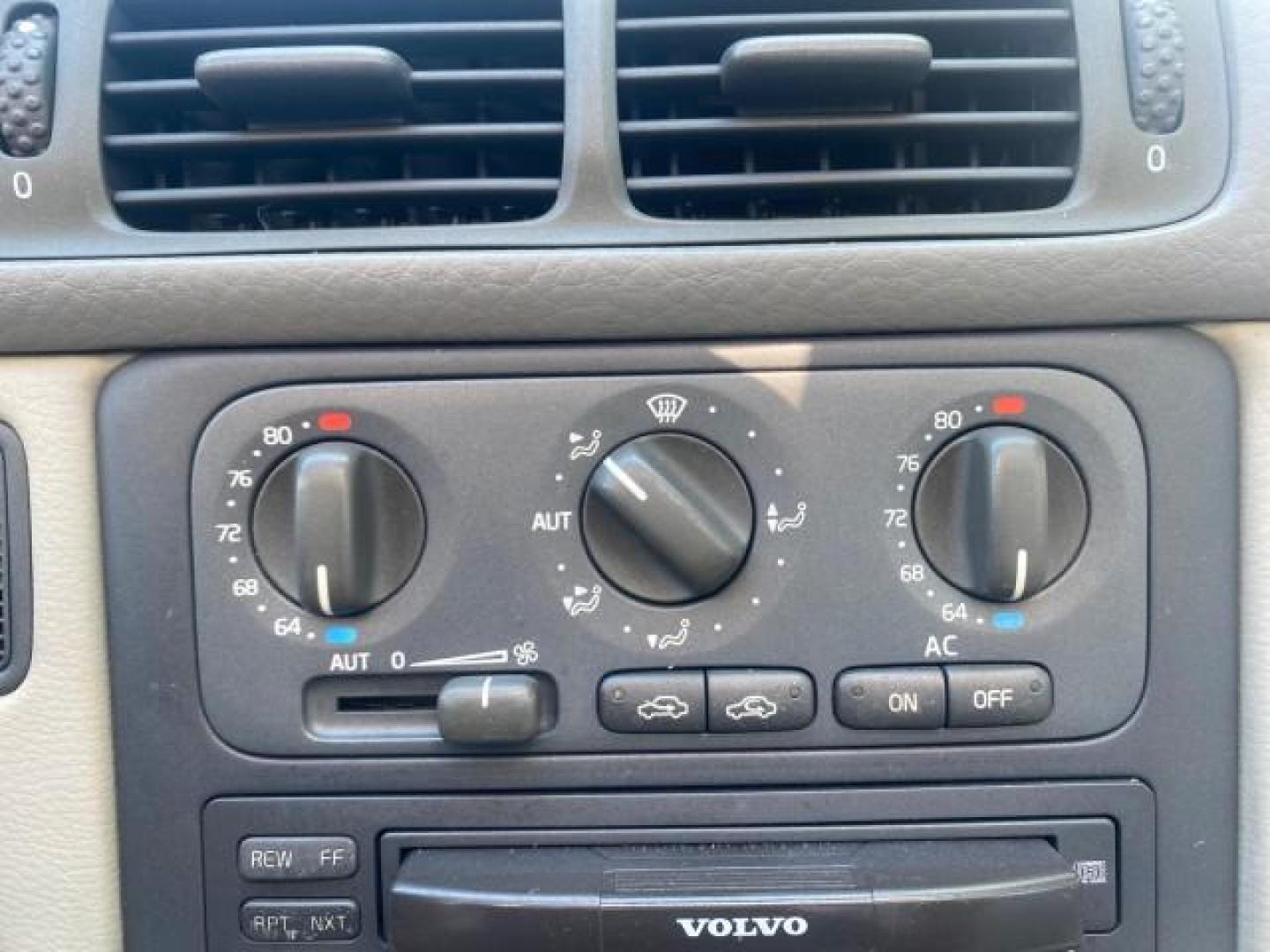 2004 Silver Metallic /Silver Volvo C70 LOW MILES 38,659 LT TURBO (YV1NC63D94J) with an 2.4L DOHC All-Alloy Turbocharged I5 Engine engine, Automatic transmission, located at 4701 North Dixie Hwy, Pompano Beach, FL, 33064, (954) 422-2889, 26.240938, -80.123474 - OUR WEBPAGE FLORIDACARS1.COM HAS OVER 100 PHOTOS AND FREE CARFAX LINK 2004 VOLVO C70 LPT VIN: YV1NC63D94J047469 Y V 1 N C 6 3 D 9 4 J 0 4 7 4 6 9 CONVERTIBLE 2.4L I5 F LT TURBO 27 MPG GASOLINE FRONT WHEEL DRIVE Top Features Front Seat Heaters Leather Seats Memory Seat(s) Turbo Charged Engine Basic F - Photo#40