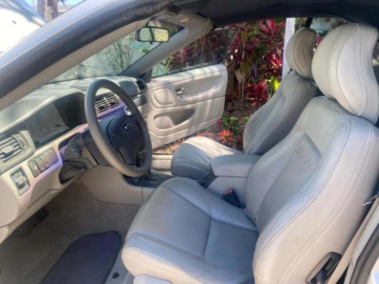2004 Silver Metallic /Silver Volvo C70 LOW MILES 38,659 LT TURBO (YV1NC63D94J) with an 2.4L DOHC All-Alloy Turbocharged I5 Engine engine, Automatic transmission, located at 4701 North Dixie Hwy, Pompano Beach, FL, 33064, (954) 422-2889, 26.240938, -80.123474 - OUR WEBPAGE FLORIDACARS1.COM HAS OVER 100 PHOTOS AND FREE CARFAX LINK 2004 VOLVO C70 LPT VIN: YV1NC63D94J047469 Y V 1 N C 6 3 D 9 4 J 0 4 7 4 6 9 CONVERTIBLE 2.4L I5 F LT TURBO 27 MPG GASOLINE FRONT WHEEL DRIVE Top Features Front Seat Heaters Leather Seats Memory Seat(s) Turbo Charged Engine Basic F - Photo#10