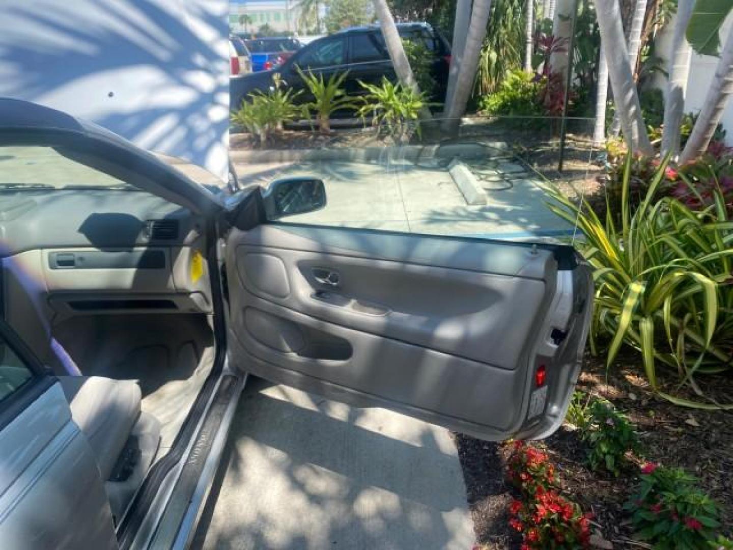 2004 Silver Metallic /Silver Volvo C70 LOW MILES 38,659 LT TURBO (YV1NC63D94J) with an 2.4L DOHC All-Alloy Turbocharged I5 Engine engine, Automatic transmission, located at 4701 North Dixie Hwy, Pompano Beach, FL, 33064, (954) 422-2889, 26.240938, -80.123474 - OUR WEBPAGE FLORIDACARS1.COM HAS OVER 100 PHOTOS AND FREE CARFAX LINK 2004 VOLVO C70 LPT VIN: YV1NC63D94J047469 Y V 1 N C 6 3 D 9 4 J 0 4 7 4 6 9 CONVERTIBLE 2.4L I5 F LT TURBO 27 MPG GASOLINE FRONT WHEEL DRIVE Top Features Front Seat Heaters Leather Seats Memory Seat(s) Turbo Charged Engine Basic F - Photo#11