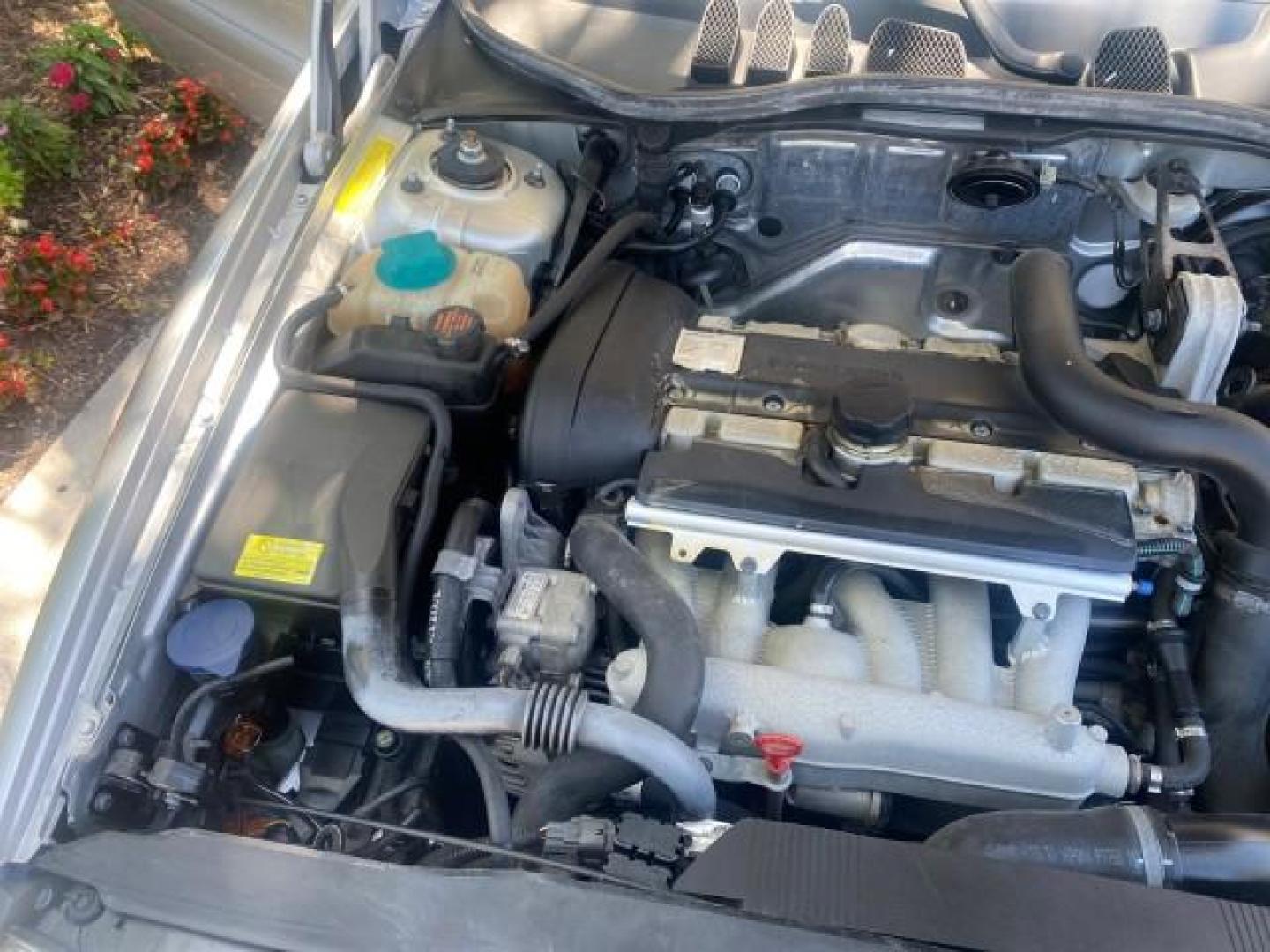 2004 Silver Metallic /Silver Volvo C70 LOW MILES 38,659 LT TURBO (YV1NC63D94J) with an 2.4L DOHC All-Alloy Turbocharged I5 Engine engine, Automatic transmission, located at 4701 North Dixie Hwy, Pompano Beach, FL, 33064, (954) 422-2889, 26.240938, -80.123474 - OUR WEBPAGE FLORIDACARS1.COM HAS OVER 100 PHOTOS AND FREE CARFAX LINK 2004 VOLVO C70 LPT VIN: YV1NC63D94J047469 Y V 1 N C 6 3 D 9 4 J 0 4 7 4 6 9 CONVERTIBLE 2.4L I5 F LT TURBO 27 MPG GASOLINE FRONT WHEEL DRIVE Top Features Front Seat Heaters Leather Seats Memory Seat(s) Turbo Charged Engine Basic F - Photo#16