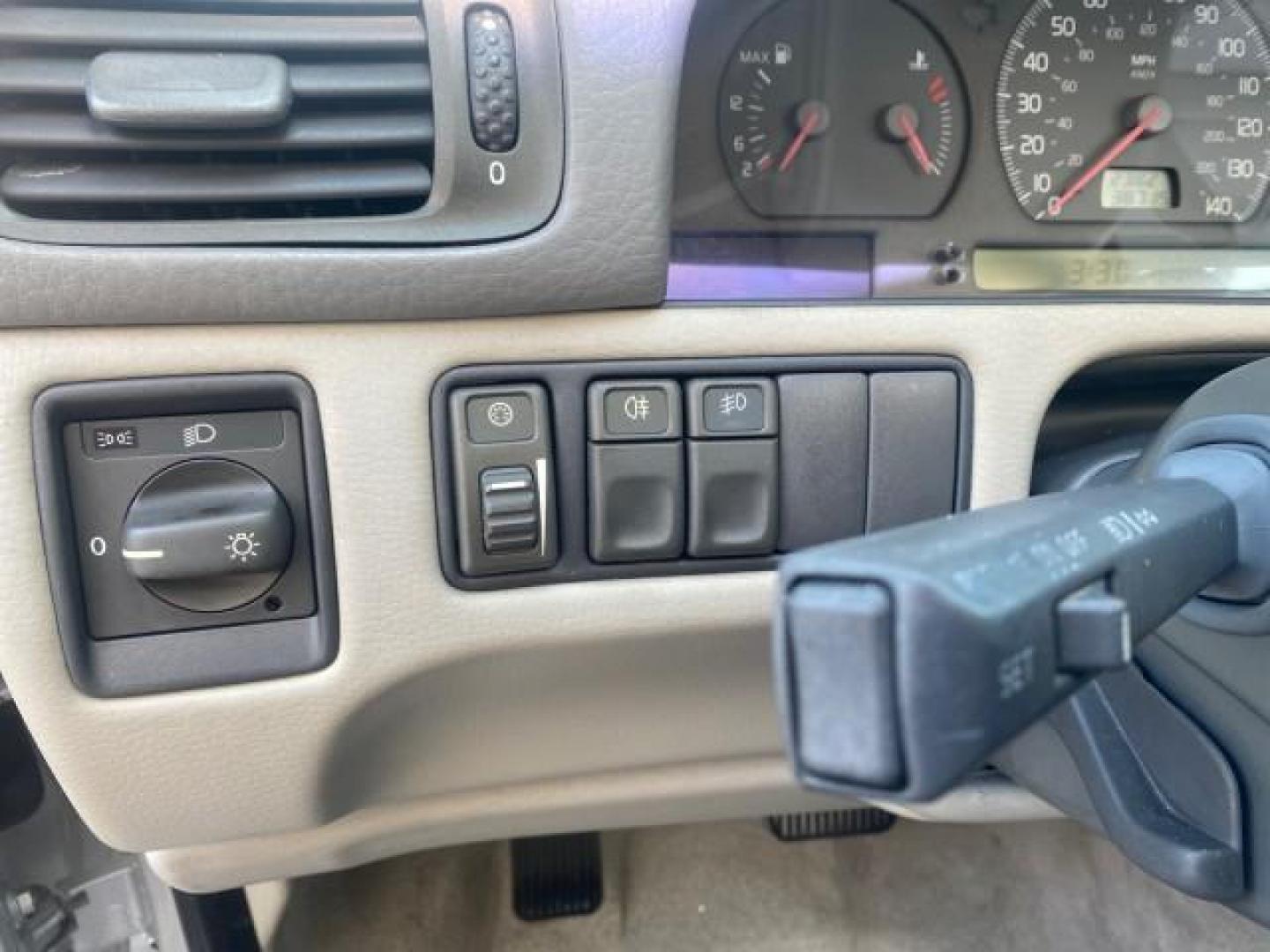 2004 Silver Metallic /Silver Volvo C70 LOW MILES 38,659 LT TURBO (YV1NC63D94J) with an 2.4L DOHC All-Alloy Turbocharged I5 Engine engine, Automatic transmission, located at 4701 North Dixie Hwy, Pompano Beach, FL, 33064, (954) 422-2889, 26.240938, -80.123474 - OUR WEBPAGE FLORIDACARS1.COM HAS OVER 100 PHOTOS AND FREE CARFAX LINK 2004 VOLVO C70 LPT VIN: YV1NC63D94J047469 Y V 1 N C 6 3 D 9 4 J 0 4 7 4 6 9 CONVERTIBLE 2.4L I5 F LT TURBO 27 MPG GASOLINE FRONT WHEEL DRIVE Top Features Front Seat Heaters Leather Seats Memory Seat(s) Turbo Charged Engine Basic F - Photo#34