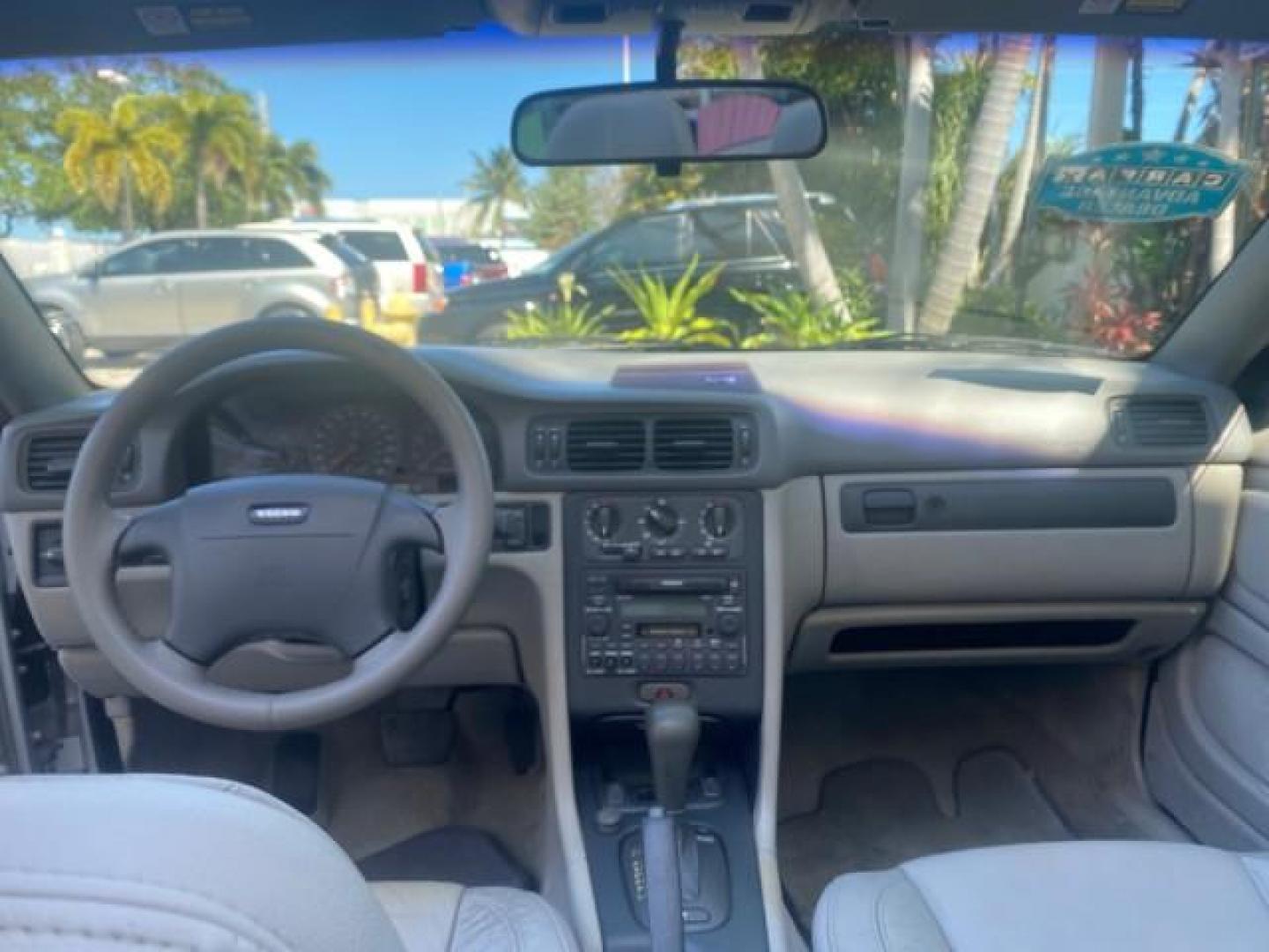 2004 Silver Metallic /Silver Volvo C70 LOW MILES 38,659 LT TURBO (YV1NC63D94J) with an 2.4L DOHC All-Alloy Turbocharged I5 Engine engine, Automatic transmission, located at 4701 North Dixie Hwy, Pompano Beach, FL, 33064, (954) 422-2889, 26.240938, -80.123474 - OUR WEBPAGE FLORIDACARS1.COM HAS OVER 100 PHOTOS AND FREE CARFAX LINK 2004 VOLVO C70 LPT VIN: YV1NC63D94J047469 Y V 1 N C 6 3 D 9 4 J 0 4 7 4 6 9 CONVERTIBLE 2.4L I5 F LT TURBO 27 MPG GASOLINE FRONT WHEEL DRIVE Top Features Front Seat Heaters Leather Seats Memory Seat(s) Turbo Charged Engine Basic F - Photo#59
