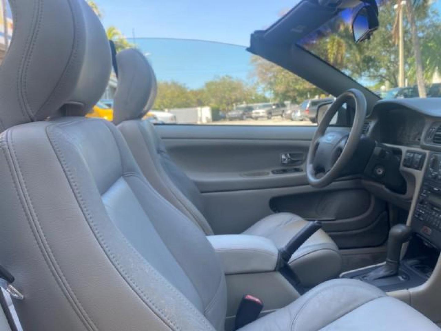 2004 Silver Metallic /Silver Volvo C70 LOW MILES 38,659 LT TURBO (YV1NC63D94J) with an 2.4L DOHC All-Alloy Turbocharged I5 Engine engine, Automatic transmission, located at 4701 North Dixie Hwy, Pompano Beach, FL, 33064, (954) 422-2889, 26.240938, -80.123474 - OUR WEBPAGE FLORIDACARS1.COM HAS OVER 100 PHOTOS AND FREE CARFAX LINK 2004 VOLVO C70 LPT VIN: YV1NC63D94J047469 Y V 1 N C 6 3 D 9 4 J 0 4 7 4 6 9 CONVERTIBLE 2.4L I5 F LT TURBO 27 MPG GASOLINE FRONT WHEEL DRIVE Top Features Front Seat Heaters Leather Seats Memory Seat(s) Turbo Charged Engine Basic F - Photo#86