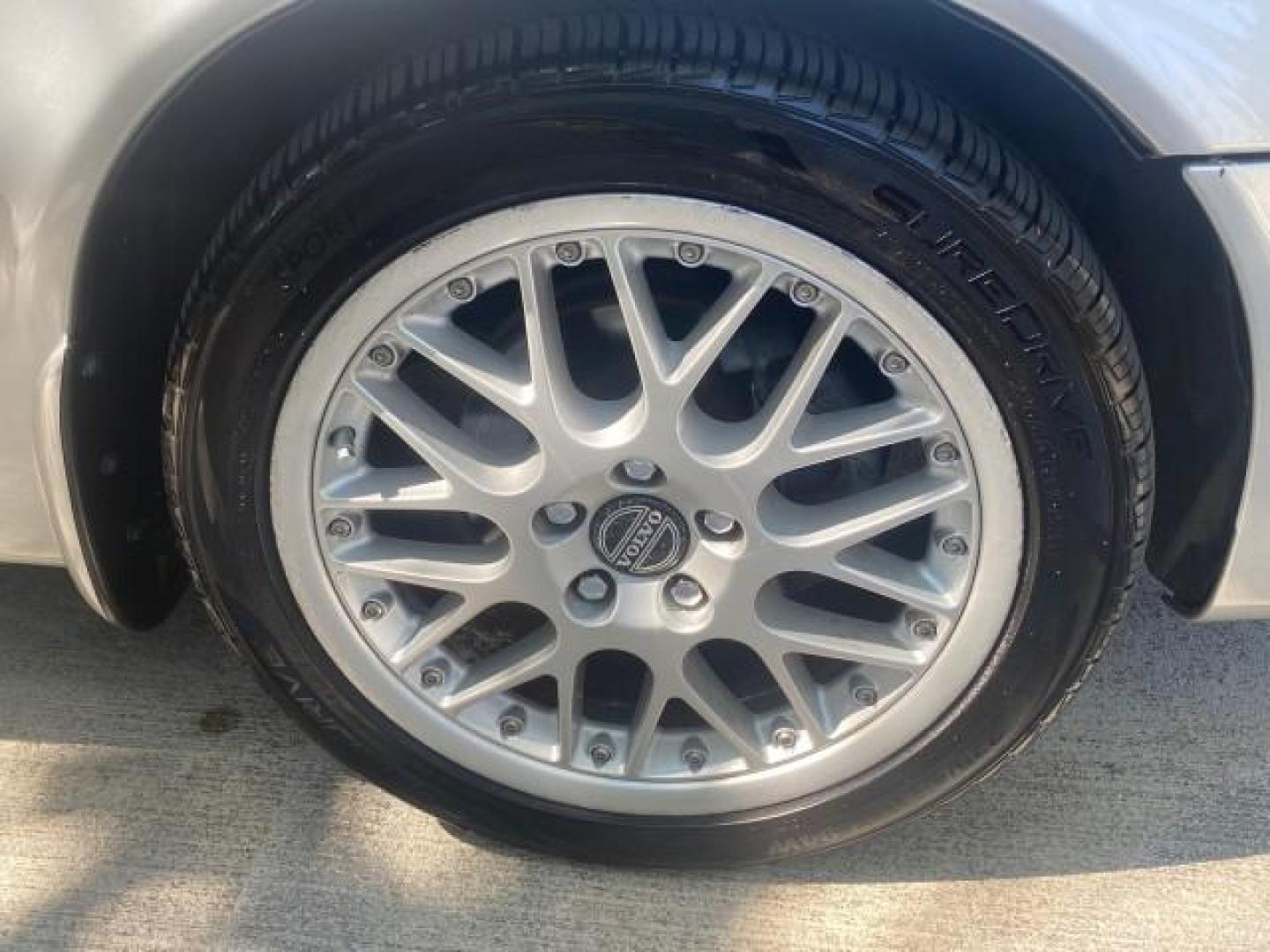 2004 Silver Metallic /Silver Volvo C70 LOW MILES 38,659 LT TURBO (YV1NC63D94J) with an 2.4L DOHC All-Alloy Turbocharged I5 Engine engine, Automatic transmission, located at 4701 North Dixie Hwy, Pompano Beach, FL, 33064, (954) 422-2889, 26.240938, -80.123474 - OUR WEBPAGE FLORIDACARS1.COM HAS OVER 100 PHOTOS AND FREE CARFAX LINK 2004 VOLVO C70 LPT VIN: YV1NC63D94J047469 Y V 1 N C 6 3 D 9 4 J 0 4 7 4 6 9 CONVERTIBLE 2.4L I5 F LT TURBO 27 MPG GASOLINE FRONT WHEEL DRIVE Top Features Front Seat Heaters Leather Seats Memory Seat(s) Turbo Charged Engine Basic F - Photo#96