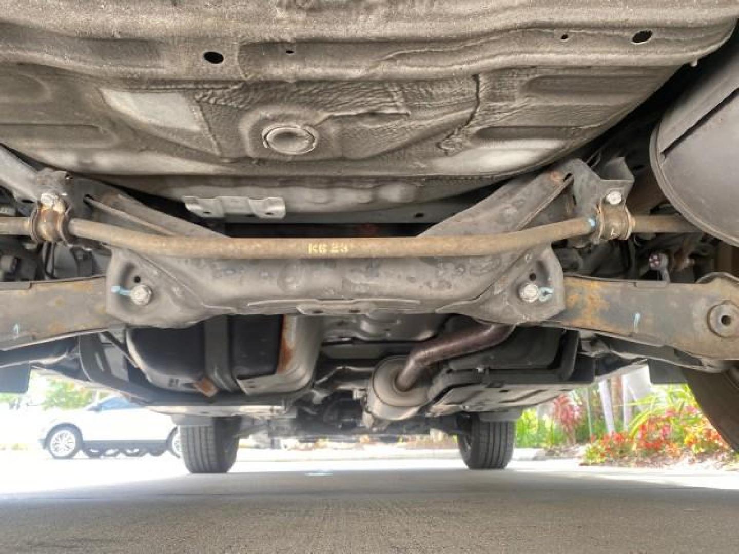 2007 Taffeta White /Gray Honda CR-V LX FL LOW MILES 49,810 (JHLRE38347C) with an 2.4L 4-Cyl Engine engine, Automatic transmission, located at 4701 North Dixie Hwy, Pompano Beach, FL, 33064, (954) 422-2889, 26.240938, -80.123474 - OUR WEBPAGE FLORIDACARS1.COM HAS OVER 100 PHOTOS AND FREE CARFAX LINK 2007 HONDA CR-V LX VIN: JHLRE38347C018084 J H L R E 3 8 3 4 7 C 0 1 8 0 8 4 4 DOOR WAGON/SPORT UTILITY 2.4L I4 F DOHC 16V 30 MPG GASOLINE FRONT WHEEL DRIVE Top Features Cloth Seats Basic Features ABS Brakes Auxiliary Audio Input P - Photo#22