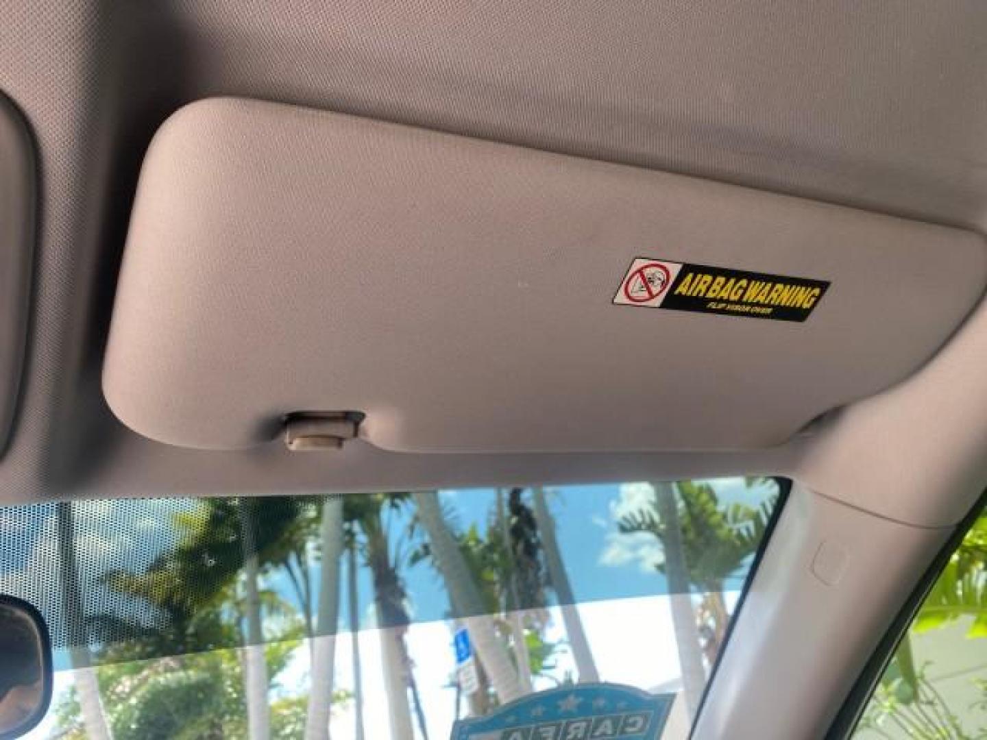 2007 Taffeta White /Gray Honda CR-V LX FL LOW MILES 49,810 (JHLRE38347C) with an 2.4L 4-Cyl Engine engine, Automatic transmission, located at 4701 North Dixie Hwy, Pompano Beach, FL, 33064, (954) 422-2889, 26.240938, -80.123474 - OUR WEBPAGE FLORIDACARS1.COM HAS OVER 100 PHOTOS AND FREE CARFAX LINK 2007 HONDA CR-V LX VIN: JHLRE38347C018084 J H L R E 3 8 3 4 7 C 0 1 8 0 8 4 4 DOOR WAGON/SPORT UTILITY 2.4L I4 F DOHC 16V 30 MPG GASOLINE FRONT WHEEL DRIVE Top Features Cloth Seats Basic Features ABS Brakes Auxiliary Audio Input P - Photo#50