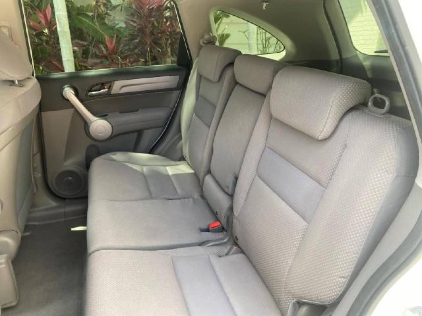 2007 Taffeta White /Gray Honda CR-V LX FL LOW MILES 49,810 (JHLRE38347C) with an 2.4L 4-Cyl Engine engine, Automatic transmission, located at 4701 North Dixie Hwy, Pompano Beach, FL, 33064, (954) 422-2889, 26.240938, -80.123474 - OUR WEBPAGE FLORIDACARS1.COM HAS OVER 100 PHOTOS AND FREE CARFAX LINK 2007 HONDA CR-V LX VIN: JHLRE38347C018084 J H L R E 3 8 3 4 7 C 0 1 8 0 8 4 4 DOOR WAGON/SPORT UTILITY 2.4L I4 F DOHC 16V 30 MPG GASOLINE FRONT WHEEL DRIVE Top Features Cloth Seats Basic Features ABS Brakes Auxiliary Audio Input P - Photo#65
