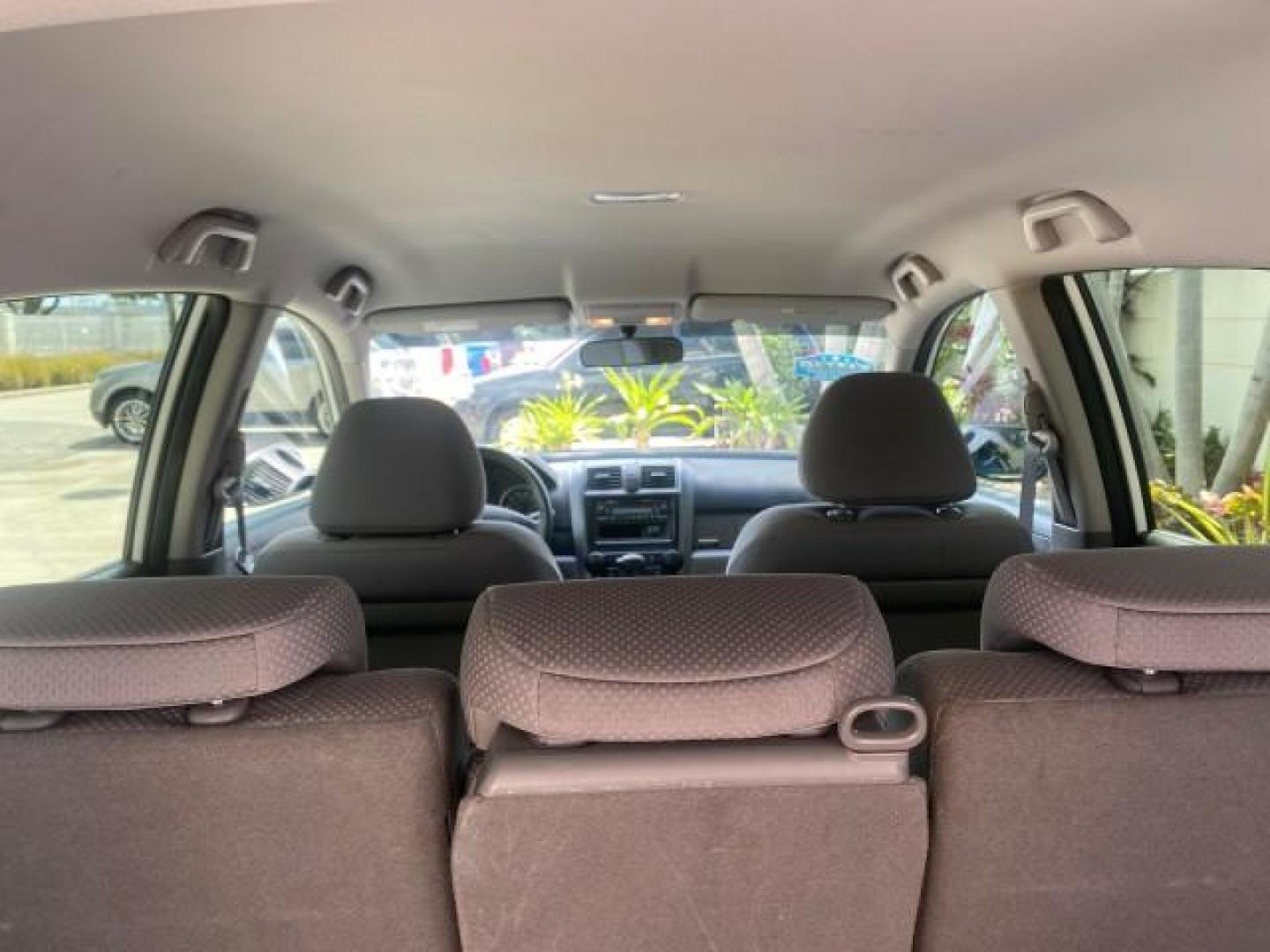 2007 Taffeta White /Gray Honda CR-V LX FL LOW MILES 49,810 (JHLRE38347C) with an 2.4L 4-Cyl Engine engine, Automatic transmission, located at 4701 North Dixie Hwy, Pompano Beach, FL, 33064, (954) 422-2889, 26.240938, -80.123474 - OUR WEBPAGE FLORIDACARS1.COM HAS OVER 100 PHOTOS AND FREE CARFAX LINK 2007 HONDA CR-V LX VIN: JHLRE38347C018084 J H L R E 3 8 3 4 7 C 0 1 8 0 8 4 4 DOOR WAGON/SPORT UTILITY 2.4L I4 F DOHC 16V 30 MPG GASOLINE FRONT WHEEL DRIVE Top Features Cloth Seats Basic Features ABS Brakes Auxiliary Audio Input P - Photo#81