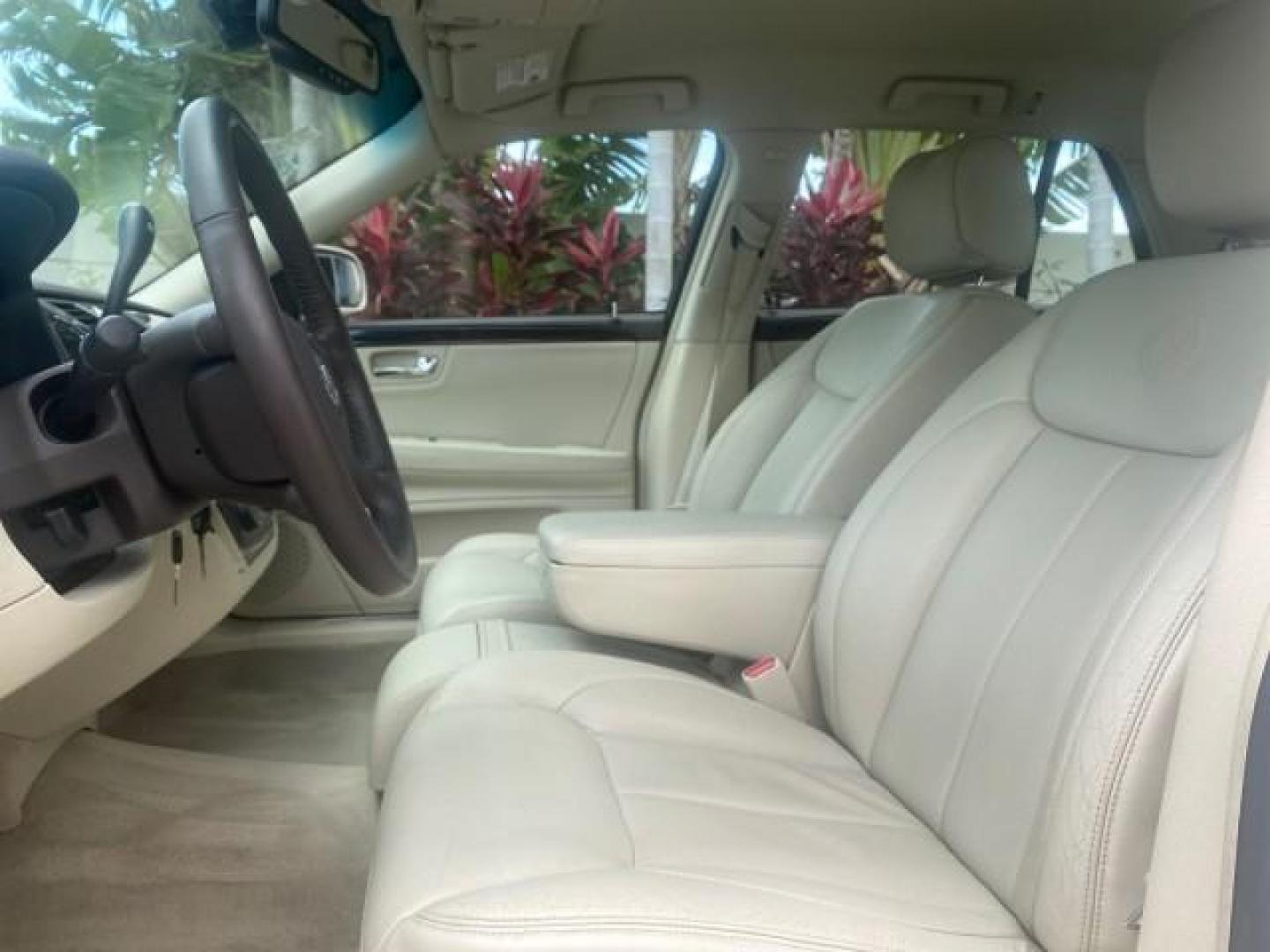 2008 White Diamond Tricoat /Light Linen Cadillac DTS 1 OWNER LOW MILES 30,516 (1G6KD57YX8U) with an Northstar 4.6L DOHC V8 Engine engine, Automatic transmission, located at 4701 North Dixie Hwy, Pompano Beach, FL, 33064, (954) 422-2889, 26.240938, -80.123474 - OUR WEBPAGE FLORIDACARS1.COM HAS OVER 100 PHOTOS AND FREE CARFAX LINK 2008 CADILLAC DTS 1SB VIN: 1G6KD57YX8U144247 1 G 6 K D 5 7 Y X 8 U 1 4 4 2 4 7 SEDAN 4 DR 4.6L V8 F GASOLINE FRONT WHEEL DRIVE Top Features A/C Seat(s) Leather Seats Alloy Wheels Memory Seat(s) BOSE Sound System Parking Sensors Bl - Photo#30