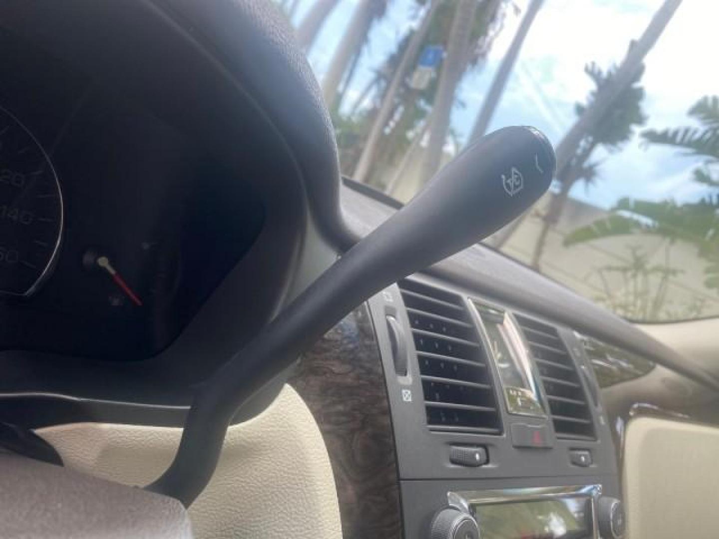 2008 White Diamond Tricoat /Light Linen Cadillac DTS 1 OWNER LOW MILES 30,516 (1G6KD57YX8U) with an Northstar 4.6L DOHC V8 Engine engine, Automatic transmission, located at 4701 North Dixie Hwy, Pompano Beach, FL, 33064, (954) 422-2889, 26.240938, -80.123474 - OUR WEBPAGE FLORIDACARS1.COM HAS OVER 100 PHOTOS AND FREE CARFAX LINK 2008 CADILLAC DTS 1SB VIN: 1G6KD57YX8U144247 1 G 6 K D 5 7 Y X 8 U 1 4 4 2 4 7 SEDAN 4 DR 4.6L V8 F GASOLINE FRONT WHEEL DRIVE Top Features A/C Seat(s) Leather Seats Alloy Wheels Memory Seat(s) BOSE Sound System Parking Sensors Bl - Photo#36