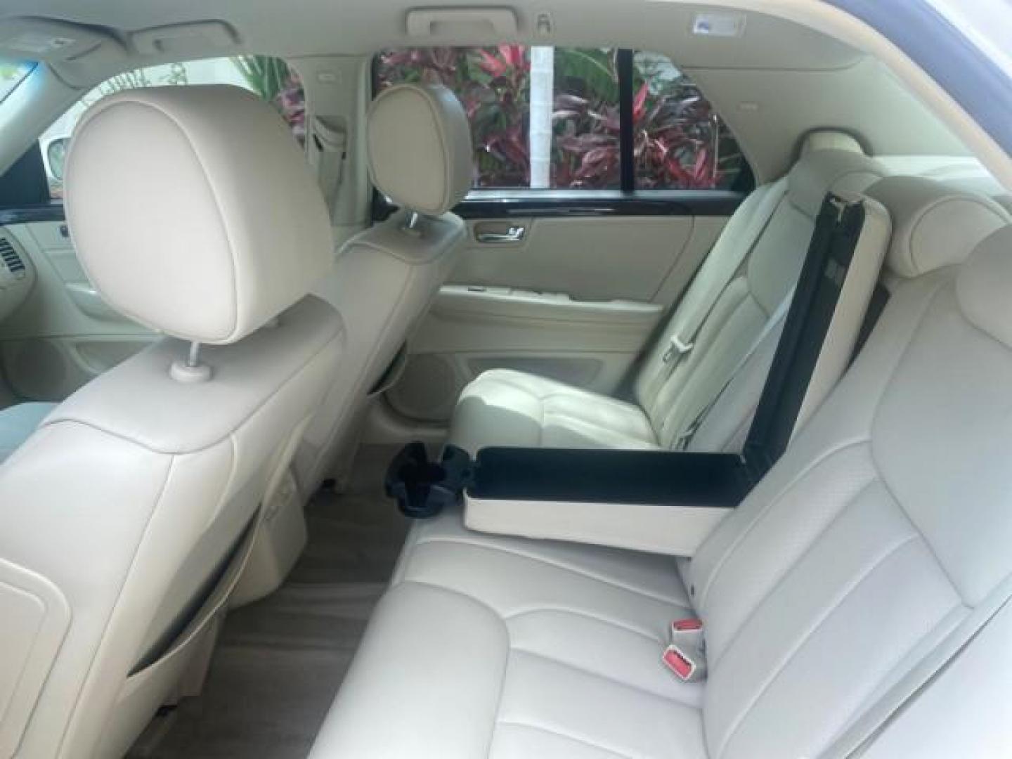 2008 White Diamond Tricoat /Light Linen Cadillac DTS 1 OWNER LOW MILES 30,516 (1G6KD57YX8U) with an Northstar 4.6L DOHC V8 Engine engine, Automatic transmission, located at 4701 North Dixie Hwy, Pompano Beach, FL, 33064, (954) 422-2889, 26.240938, -80.123474 - OUR WEBPAGE FLORIDACARS1.COM HAS OVER 100 PHOTOS AND FREE CARFAX LINK 2008 CADILLAC DTS 1SB VIN: 1G6KD57YX8U144247 1 G 6 K D 5 7 Y X 8 U 1 4 4 2 4 7 SEDAN 4 DR 4.6L V8 F GASOLINE FRONT WHEEL DRIVE Top Features A/C Seat(s) Leather Seats Alloy Wheels Memory Seat(s) BOSE Sound System Parking Sensors Bl - Photo#60