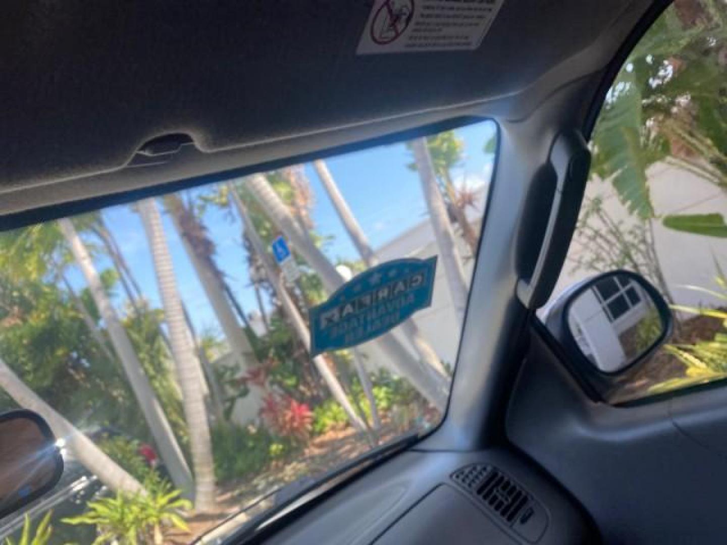2003 Silver Metallic /Medium Graphite Ford F-150 LOW MILES 63,887 XL 5 SPD (1FTRF17213N) with an 4.2L SEFI V6 Engine engine, Manual transmission, located at 4701 North Dixie Hwy, Pompano Beach, FL, 33064, (954) 422-2889, 26.240938, -80.123474 - OUR WEBPAGE FLORIDACARS1.COM HAS OVER 100 PHOTOS AND FREE CARFAX LINK 2003 FORD F-150 XL VIN: 1FTRF17213NA78104 1 F T R F 1 7 2 1 3 N A 7 8 1 0 4 PICKUP 4.2L V6 F SOHC GASOLINE REAR WHEEL DRIVE Top Features Bed Liner Tow Hitch Cloth Seats Basic Features ABS Brakes Air Conditioning Cruise Control AM/ - Photo#54